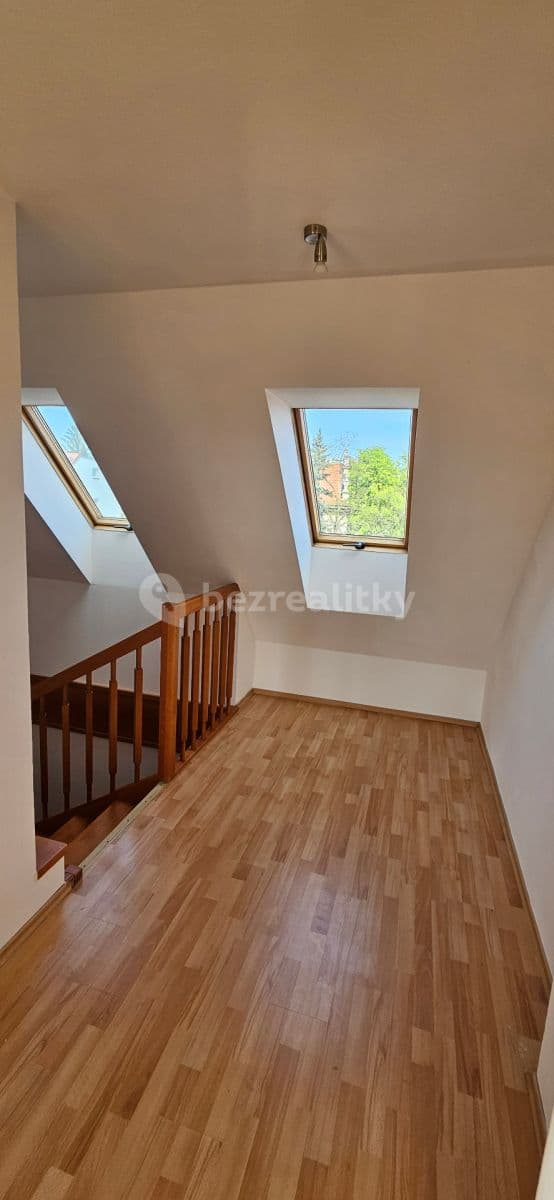 Prenájom bytu 2-izbový 75 m², Zenklova, Praha, Praha Prenájom bytu 2-izbový 75 m², Zenklova, Praha, Praha