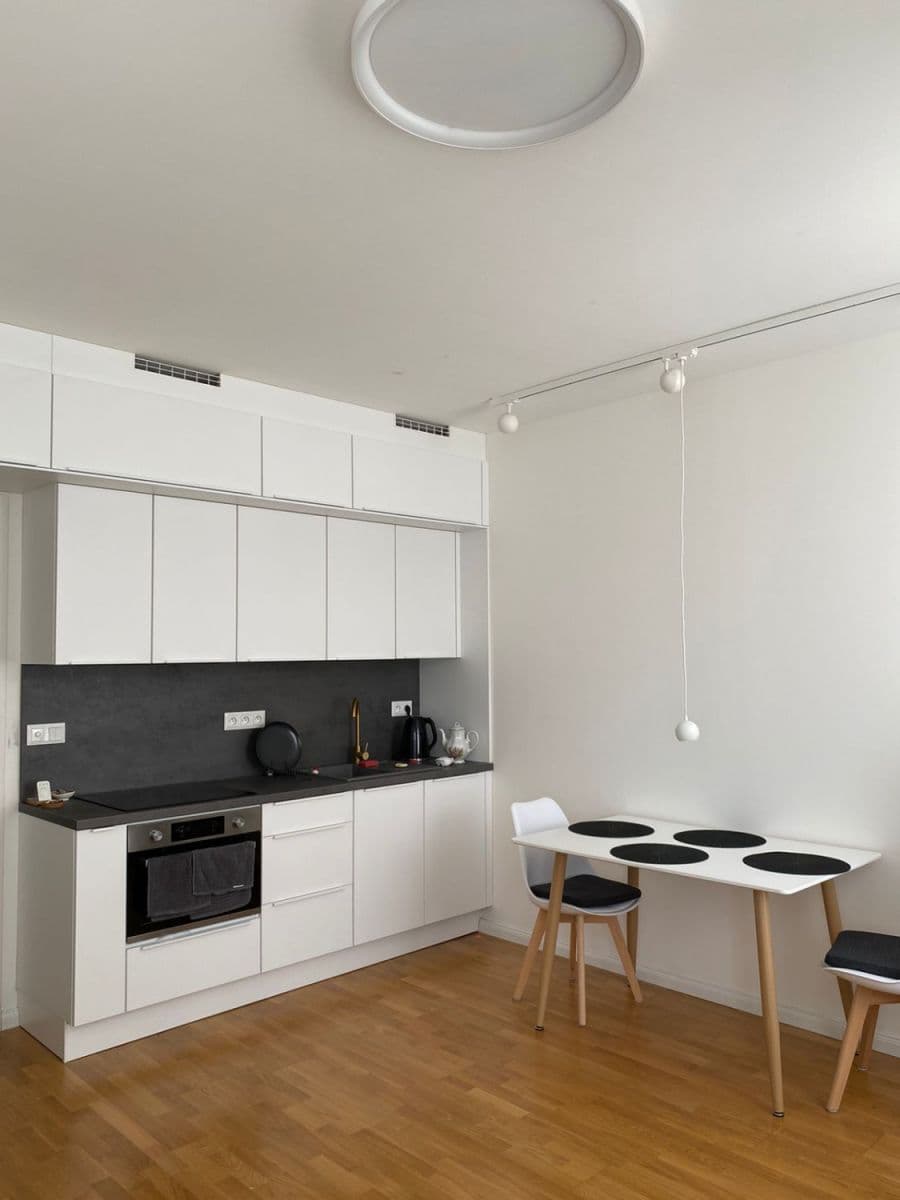 Prenájom bytu 27 m², Rubešova, Praha, Praha Prenájom bytu 27 m², Rubešova, Praha, Praha
