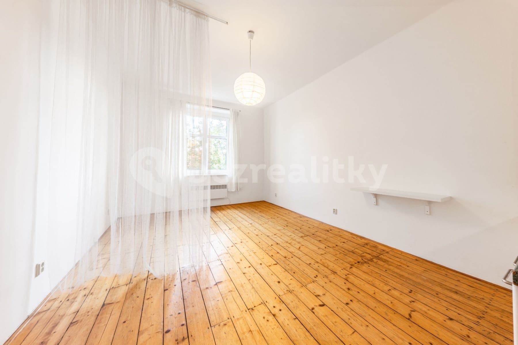 Prenájom bytu 1-izbový 30 m², Černokostelecká, Praha, Praha Prenájom bytu 1-izbový 30 m², Černokostelecká, Praha, Praha