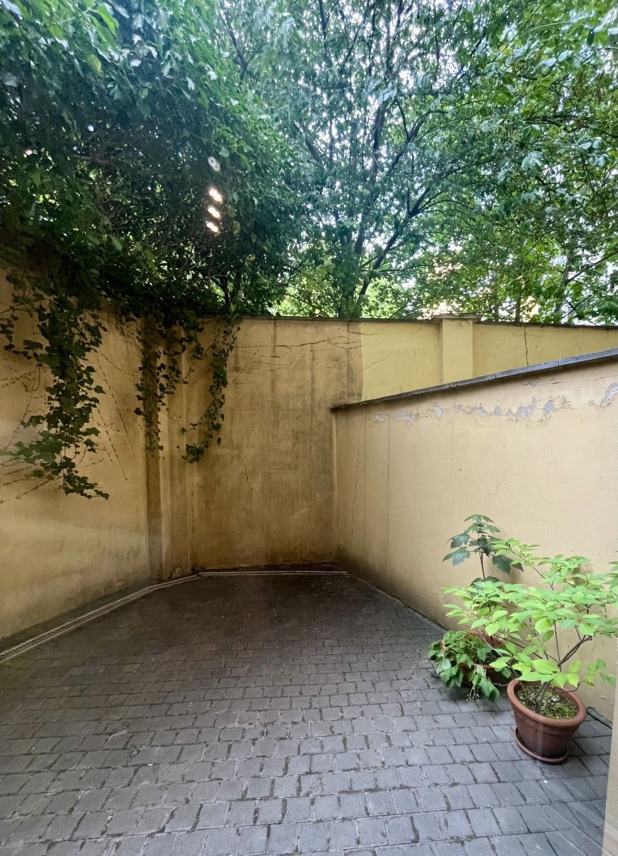 Prenájom bytu 20 m², Levá, Praha, Praha Prenájom bytu 20 m², Levá, Praha, Praha