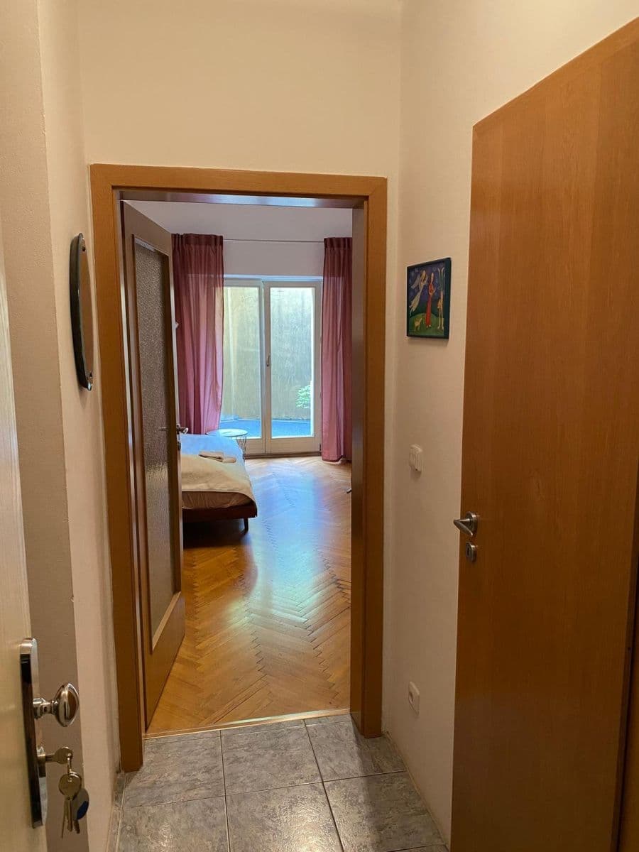 Prenájom bytu 20 m², Levá, Praha, Praha Prenájom bytu 20 m², Levá, Praha, Praha