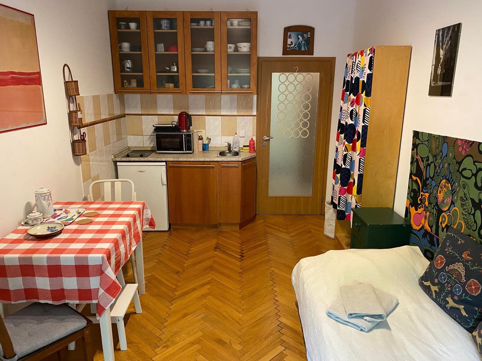 Prenájom bytu 20 m², Levá, Praha, Praha Prenájom bytu 20 m², Levá, Praha, Praha