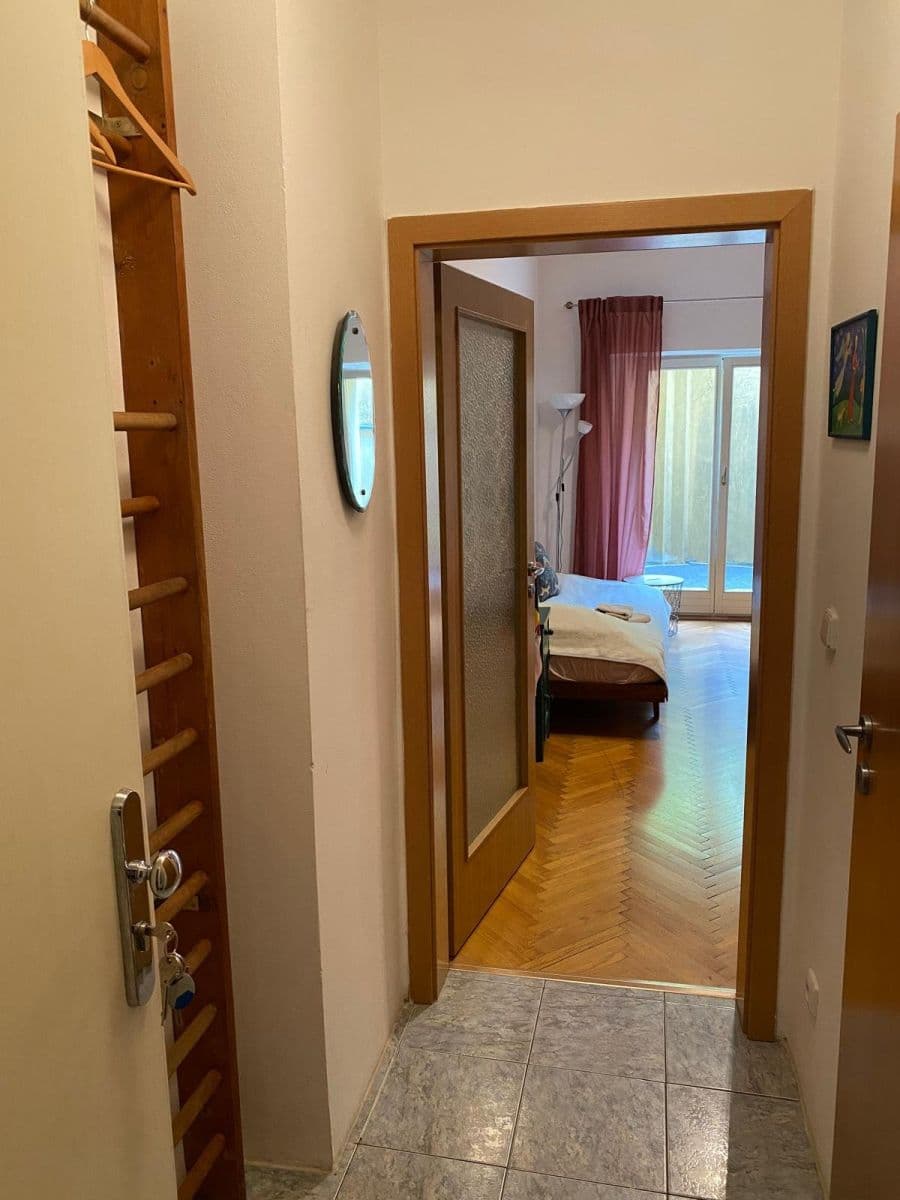 Prenájom bytu 20 m², Levá, Praha, Praha Prenájom bytu 20 m², Levá, Praha, Praha