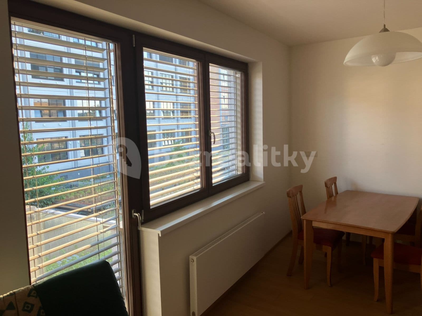Prenájom bytu 2-izbový 56 m², Naskové, Praha, Praha Prenájom bytu 2-izbový 56 m², Naskové, Praha, Praha