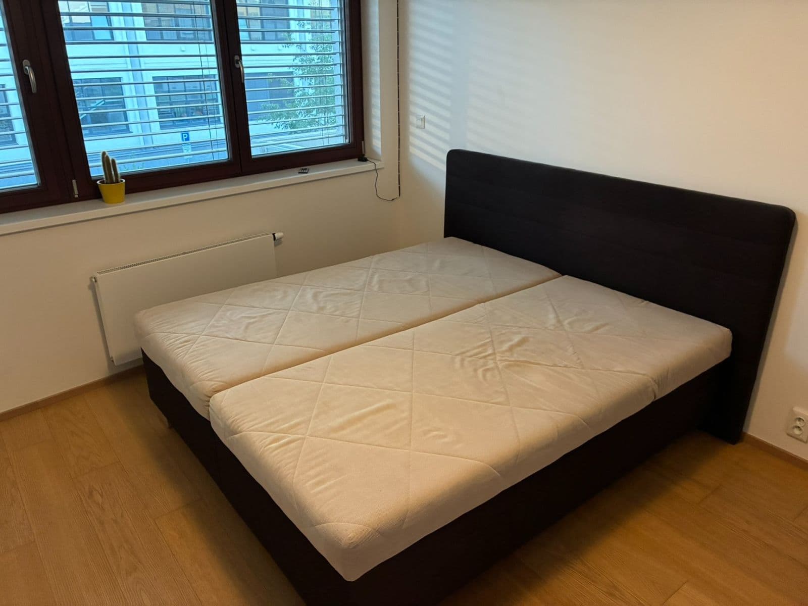Prenájom bytu 2-izbový 56 m², Naskové, Praha, Praha Prenájom bytu 2-izbový 56 m², Naskové, Praha, Praha