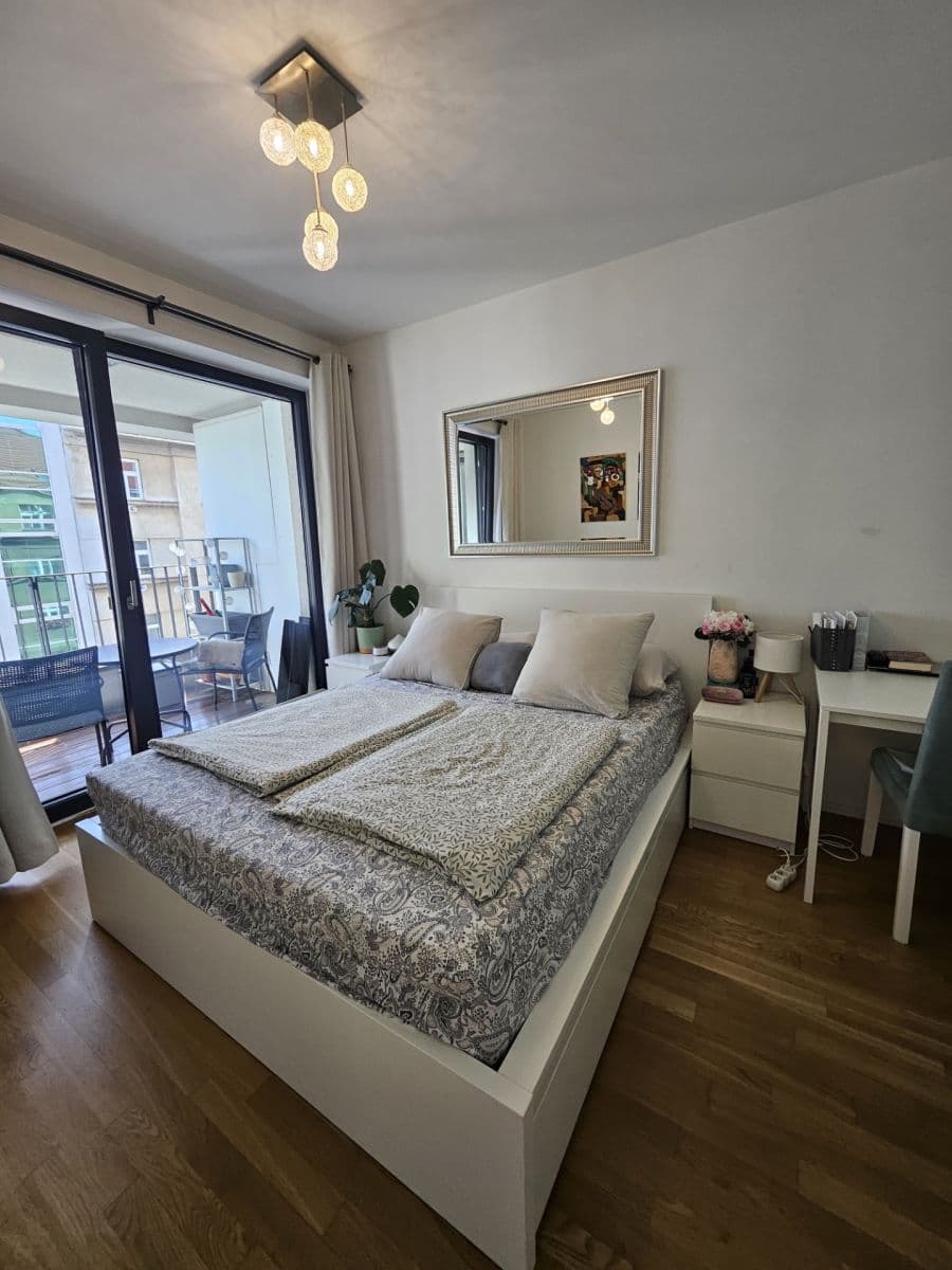 Prenájom bytu 2-izbový 50 m², Kališnická, Praha, Praha Prenájom bytu 2-izbový 50 m², Kališnická, Praha, Praha