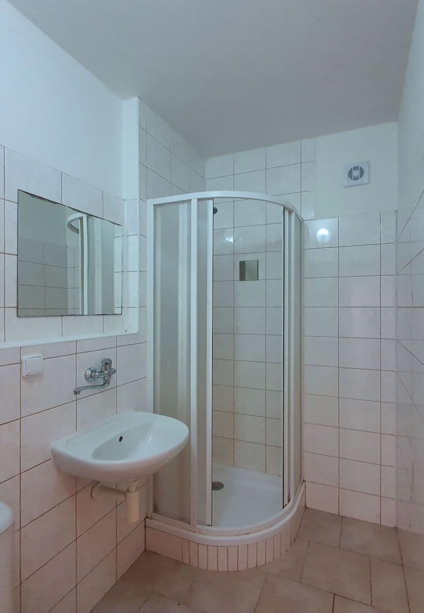 Prenájom bytu 80 m², Sibiřská, Aš, Karlovarský kraj Prenájom bytu 80 m², Sibiřská, Aš, Karlovarský kraj