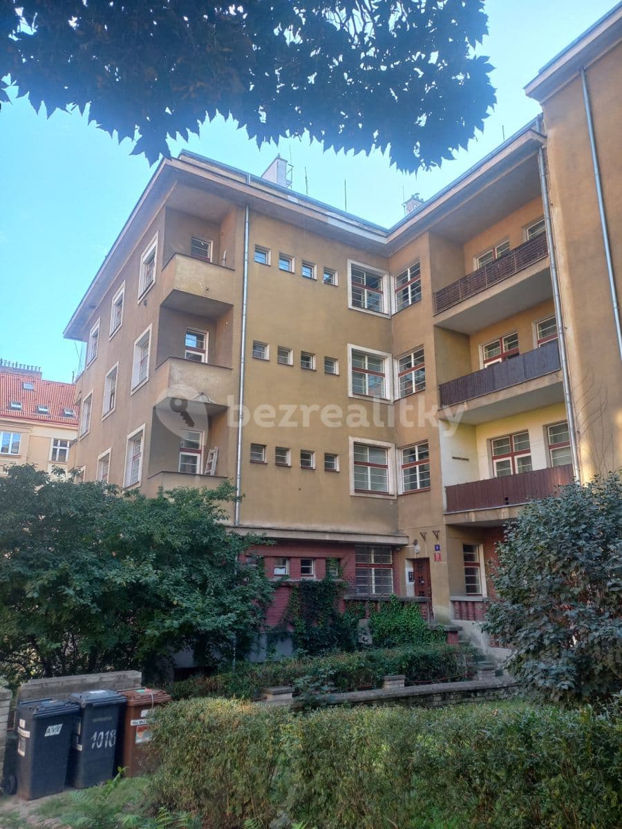 Prenájom bytu Garsoniéra 32 m², Na Míčánkách, Praha, Praha Prenájom bytu Garsoniéra 32 m², Na Míčánkách, Praha, Praha