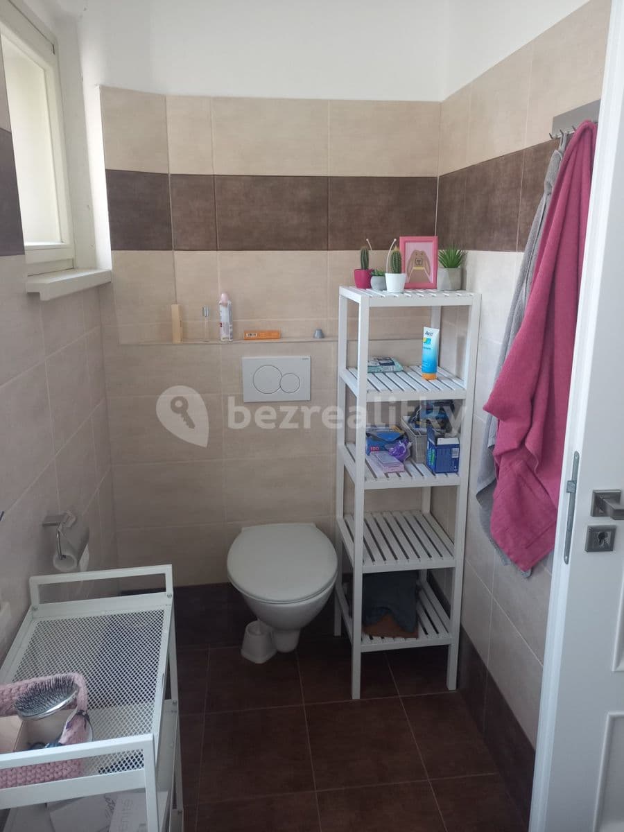 Prenájom bytu Garsoniéra 32 m², Na Míčánkách, Praha, Praha Prenájom bytu Garsoniéra 32 m², Na Míčánkách, Praha, Praha