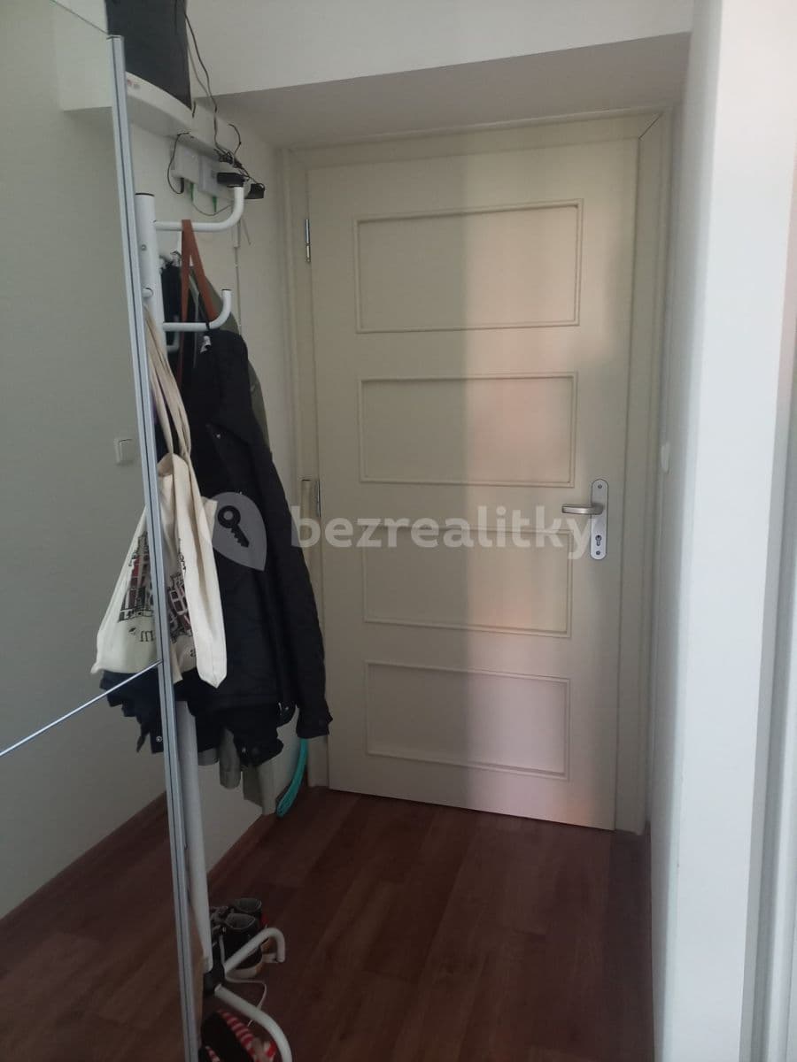 Prenájom bytu Garsoniéra 32 m², Na Míčánkách, Praha, Praha Prenájom bytu Garsoniéra 32 m², Na Míčánkách, Praha, Praha