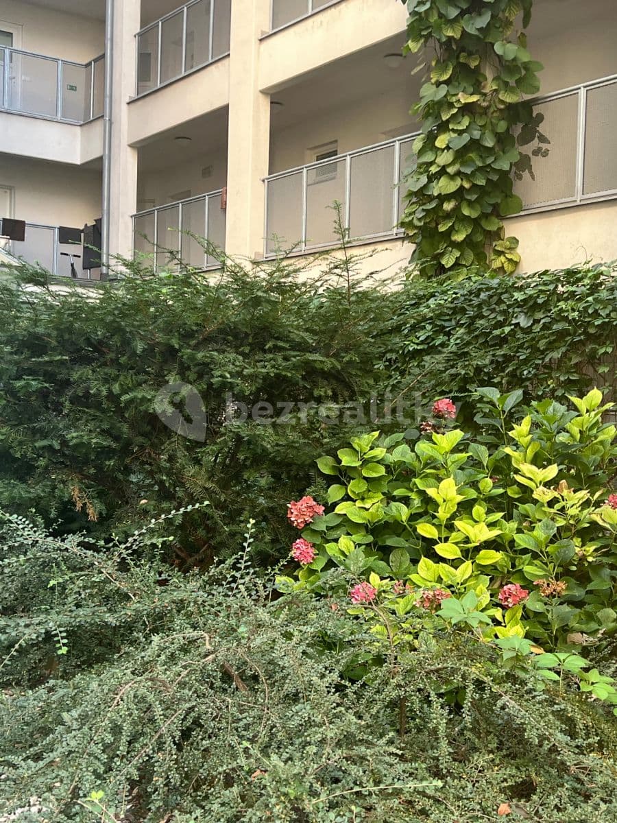 Prenájom bytu 2-izbový 105 m², Wiedermannova, Praha, Praha Prenájom bytu 2-izbový 105 m², Wiedermannova, Praha, Praha