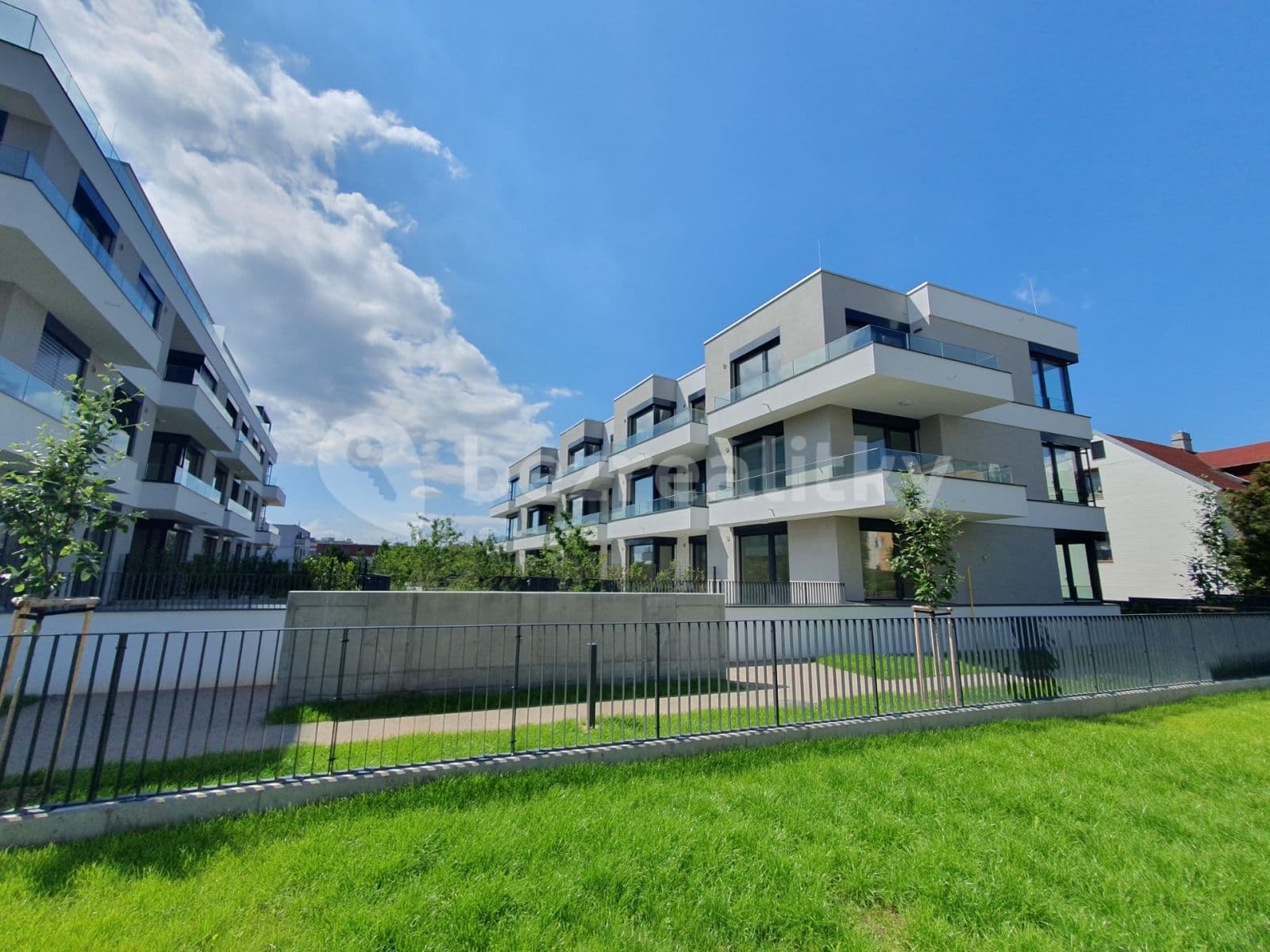Prenájom bytu 2-izbový 53 m², Armády, Praha, Praha Prenájom bytu 2-izbový 53 m², Armády, Praha, Praha