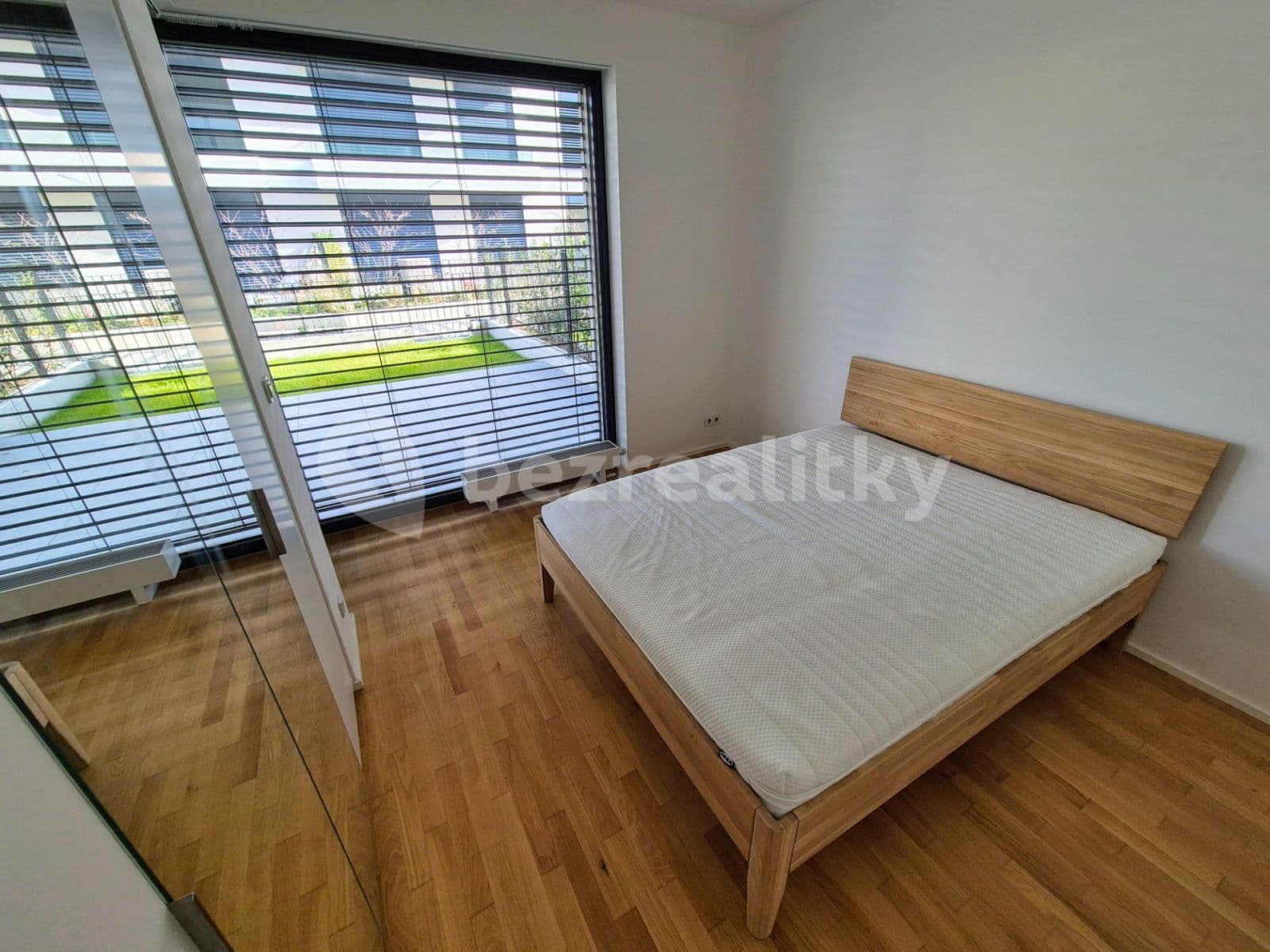 Prenájom bytu 2-izbový 53 m², Armády, Praha, Praha Prenájom bytu 2-izbový 53 m², Armády, Praha, Praha