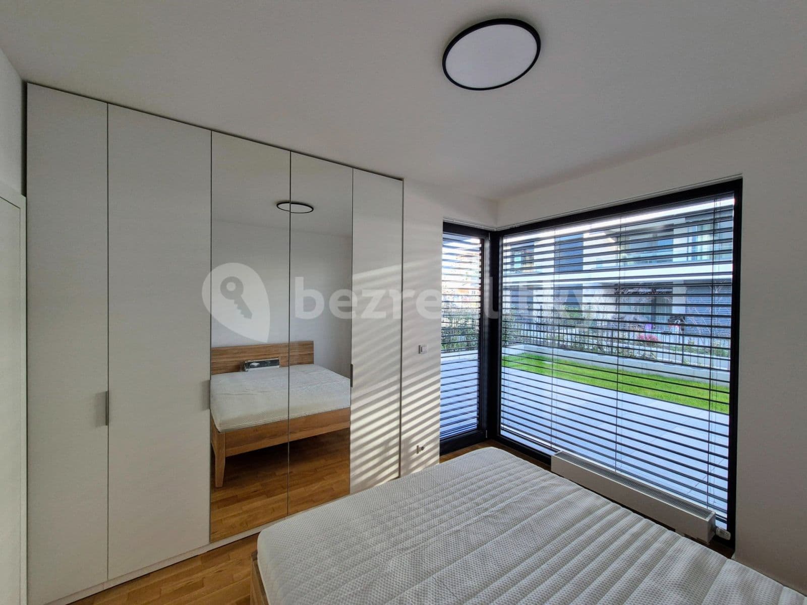 Prenájom bytu 2-izbový 53 m², Armády, Praha, Praha Prenájom bytu 2-izbový 53 m², Armády, Praha, Praha
