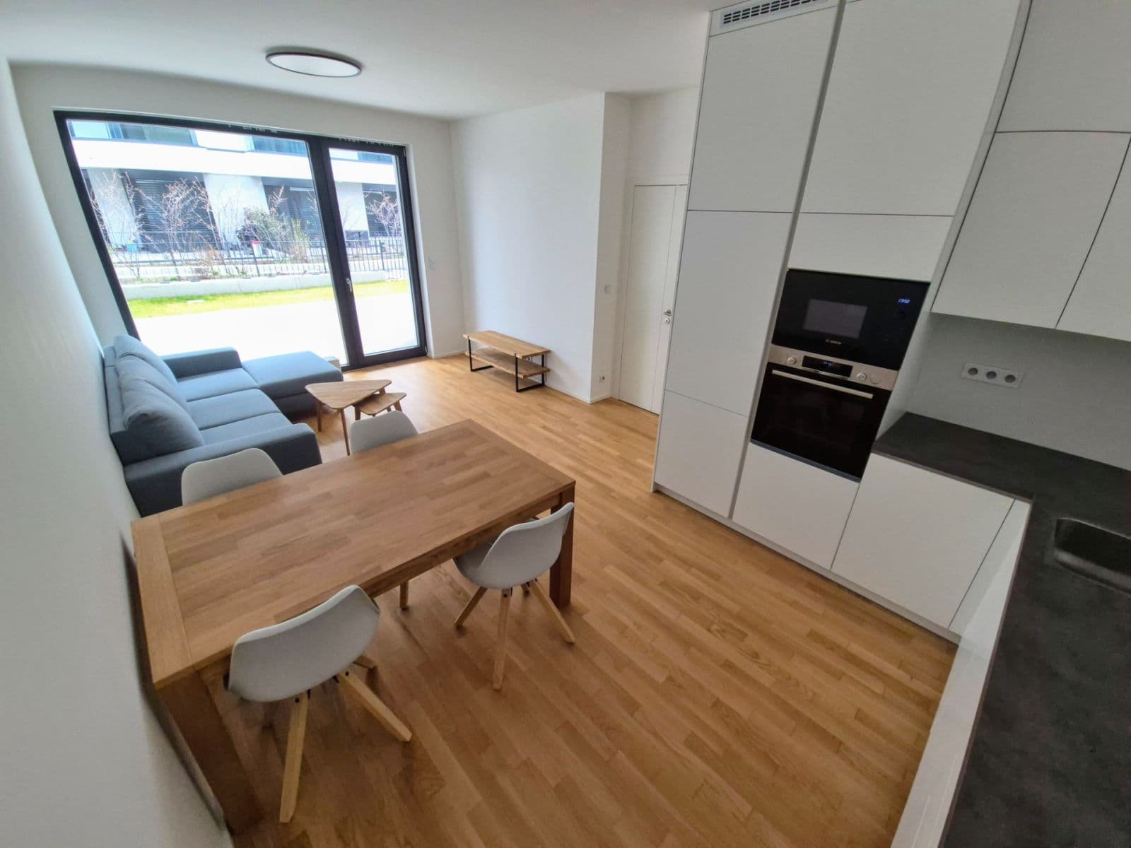 Prenájom bytu 2-izbový 53 m², Armády, Praha, Praha Prenájom bytu 2-izbový 53 m², Armády, Praha, Praha