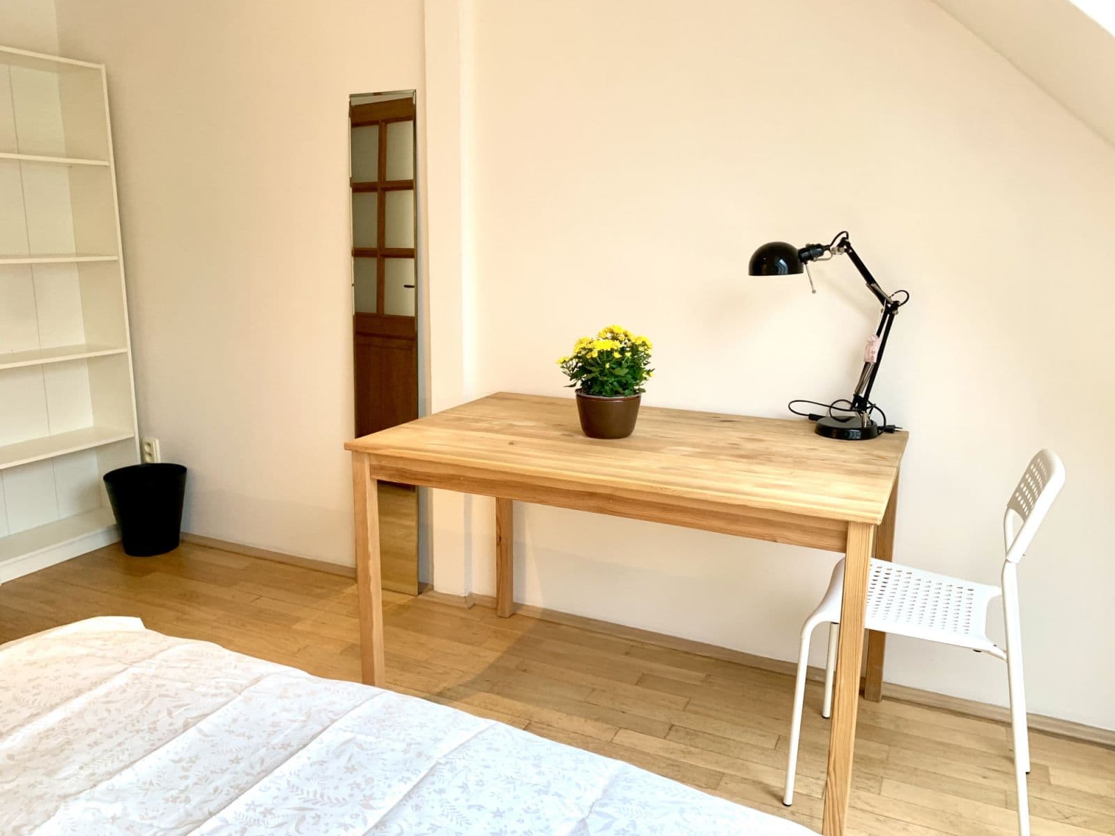 Prenájom bytu 89 m², Jičínská, Praha, Praha Prenájom bytu 89 m², Jičínská, Praha, Praha