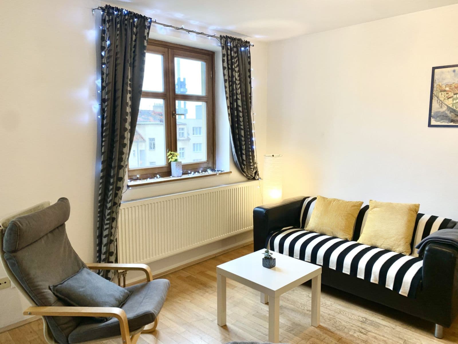 Prenájom bytu 89 m², Jičínská, Praha, Praha Prenájom bytu 89 m², Jičínská, Praha, Praha