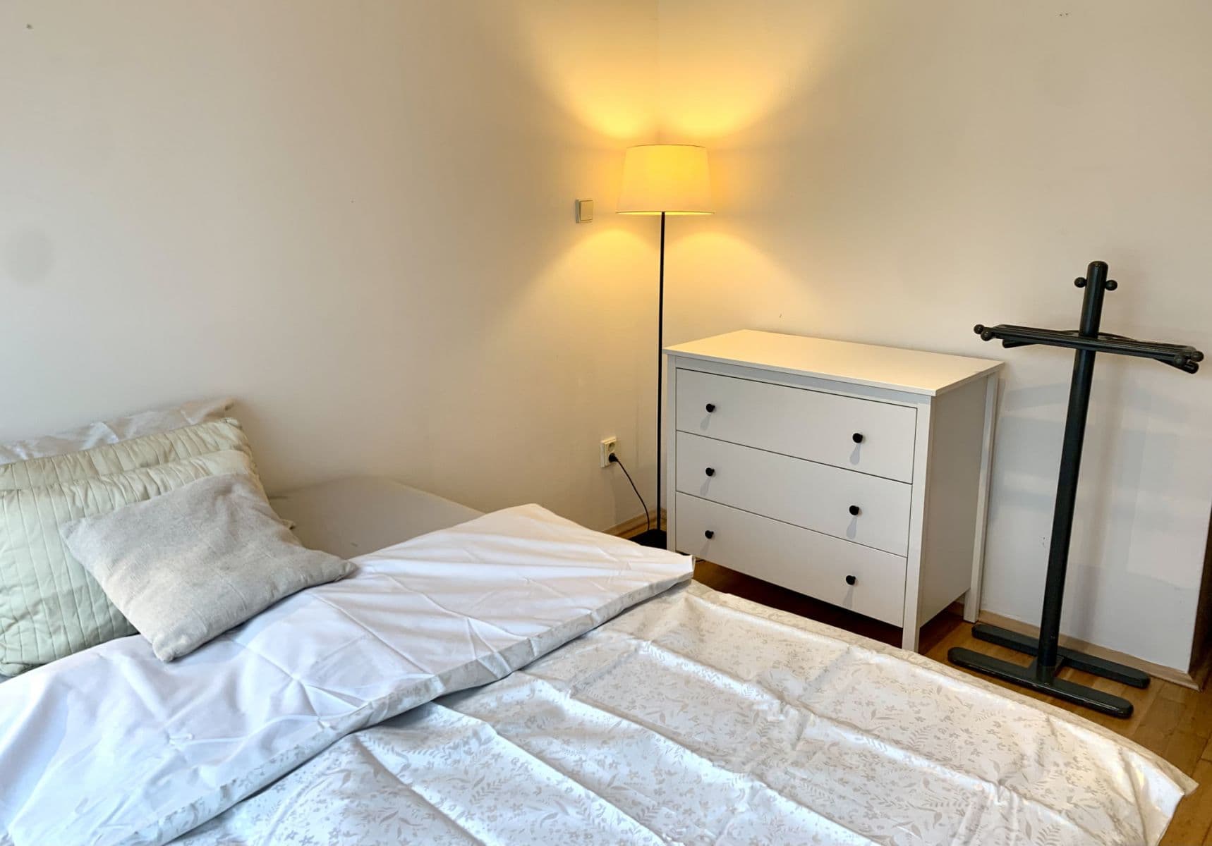 Prenájom bytu 89 m², Jičínská, Praha, Praha Prenájom bytu 89 m², Jičínská, Praha, Praha