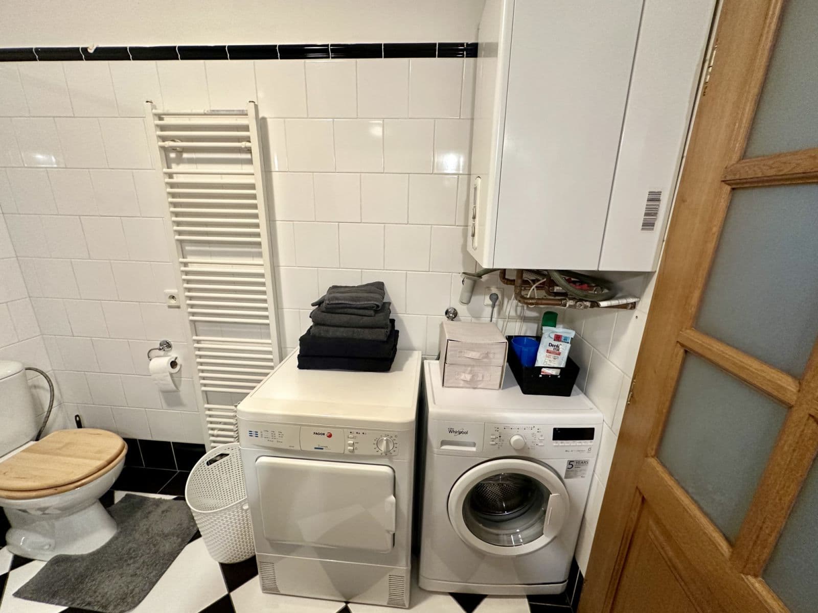 Prenájom bytu 89 m², Jičínská, Praha, Praha Prenájom bytu 89 m², Jičínská, Praha, Praha