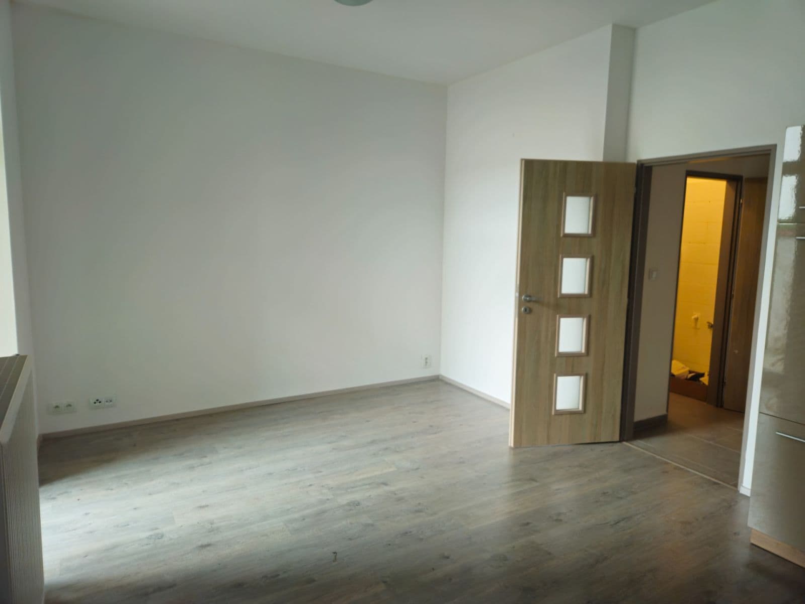 Prenájom bytu 1-izbový 35 m², Rubešova, Plzeň, Plzeňský kraj Prenájom bytu 1-izbový 35 m², Rubešova, Plzeň, Plzeňský kraj