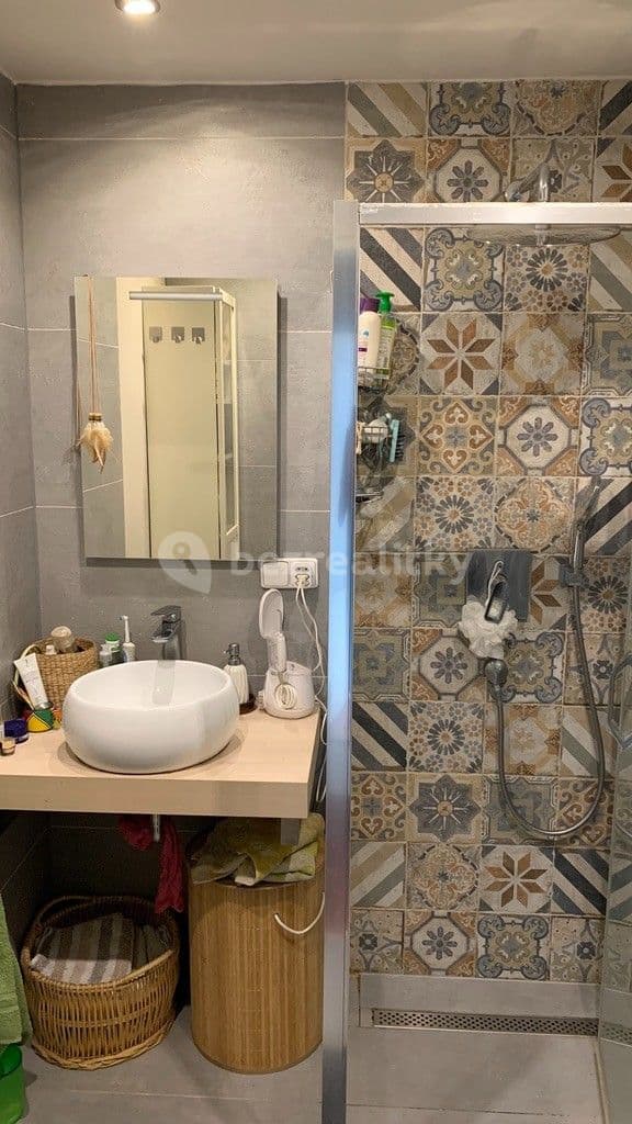Prenájom bytu 3-izbový 65 m², Hasova, Praha, Praha Prenájom bytu 3-izbový 65 m², Hasova, Praha, Praha