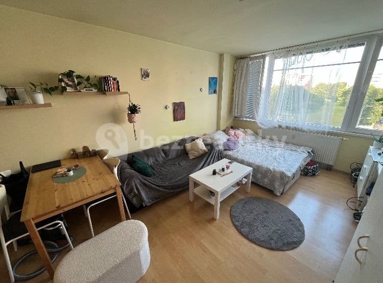 Prenájom bytu 2-izbový 37 m², Olštýnská, Praha, Praha Prenájom bytu 2-izbový 37 m², Olštýnská, Praha, Praha