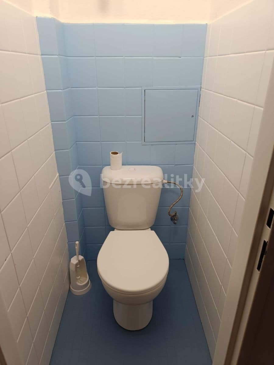 Prenájom bytu 2-izbový 50 m², U Uranie, Praha, Praha Prenájom bytu 2-izbový 50 m², U Uranie, Praha, Praha