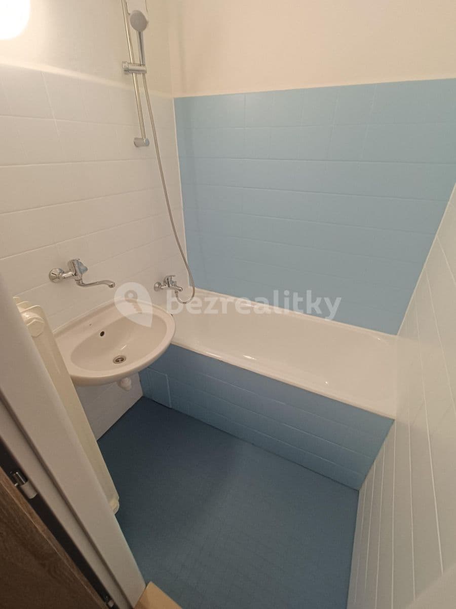 Prenájom bytu 2-izbový 50 m², U Uranie, Praha, Praha Prenájom bytu 2-izbový 50 m², U Uranie, Praha, Praha
