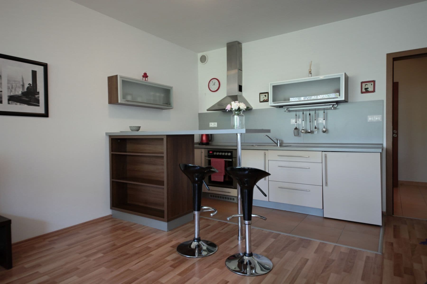 Prenájom bytu 40 m², Babická, Praha, Praha Prenájom bytu 40 m², Babická, Praha, Praha