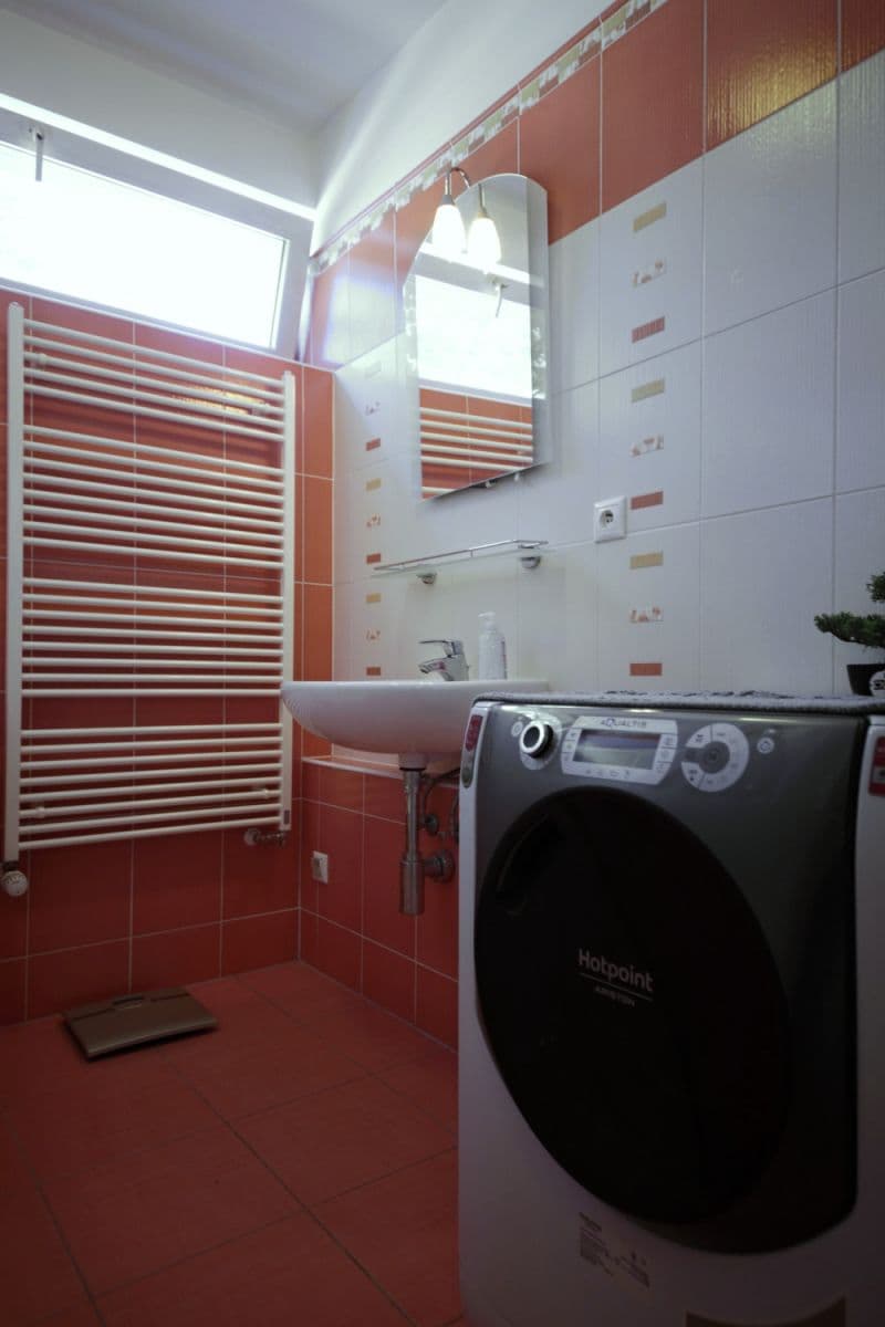 Prenájom bytu 40 m², Babická, Praha, Praha Prenájom bytu 40 m², Babická, Praha, Praha