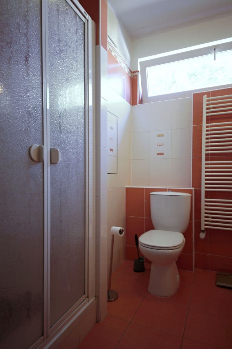 Prenájom bytu 40 m², Babická, Praha, Praha Prenájom bytu 40 m², Babická, Praha, Praha