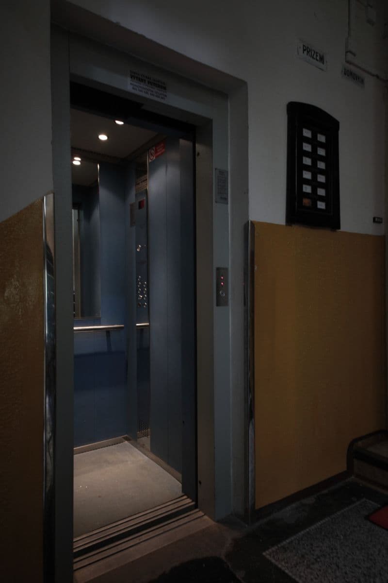 Prenájom bytu 83 m², Šternberkova, Praha, Praha Prenájom bytu 83 m², Šternberkova, Praha, Praha