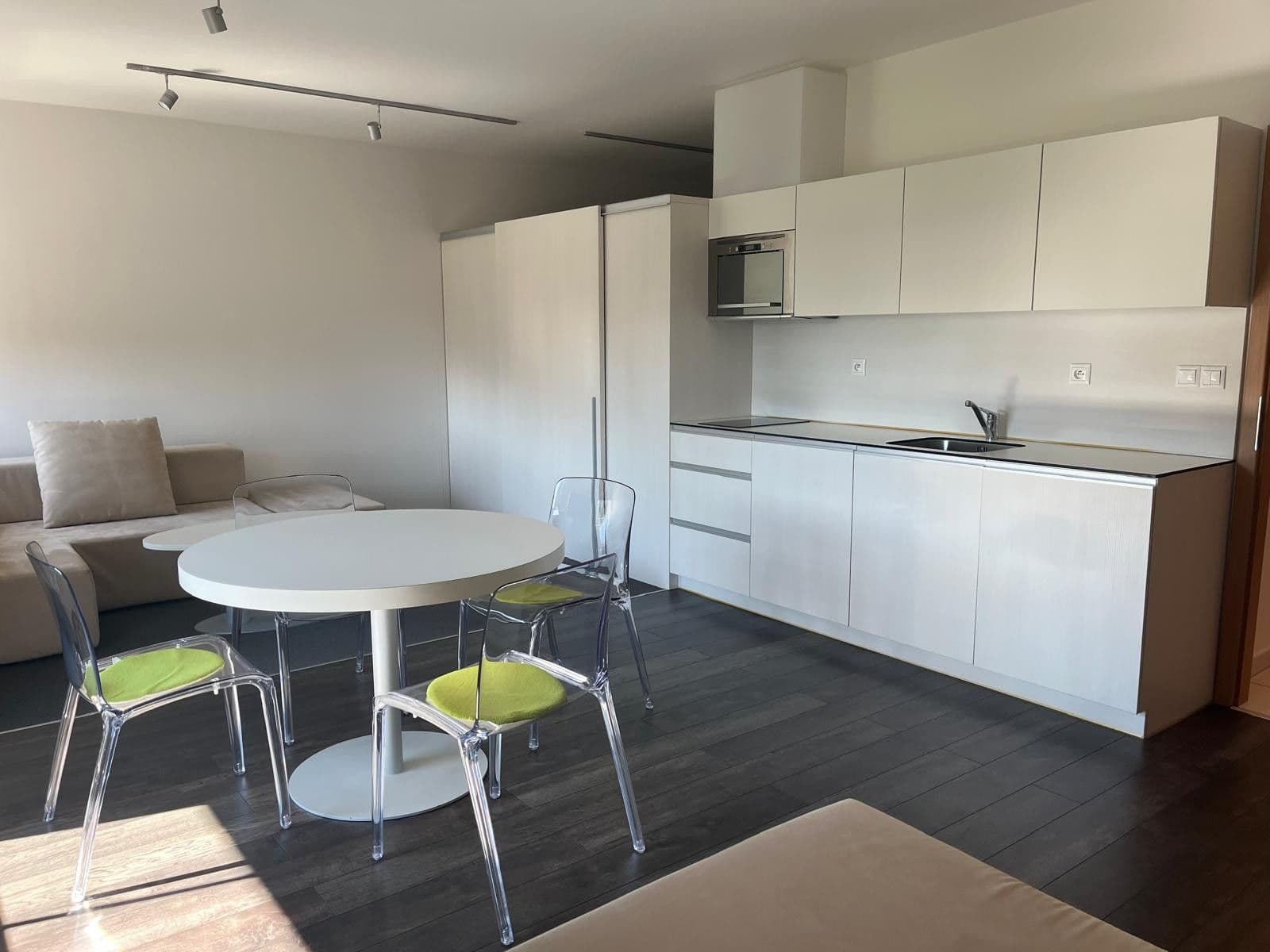 Prenájom bytu 2-izbový 46 m², Bedřichov, Liberecký kraj Prenájom bytu 2-izbový 46 m², Bedřichov, Liberecký kraj