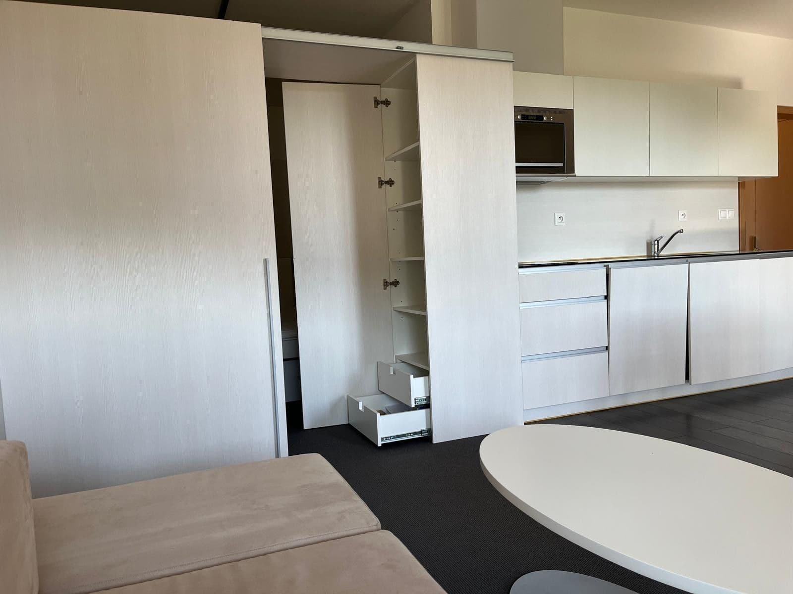 Prenájom bytu 2-izbový 46 m², Bedřichov, Liberecký kraj Prenájom bytu 2-izbový 46 m², Bedřichov, Liberecký kraj