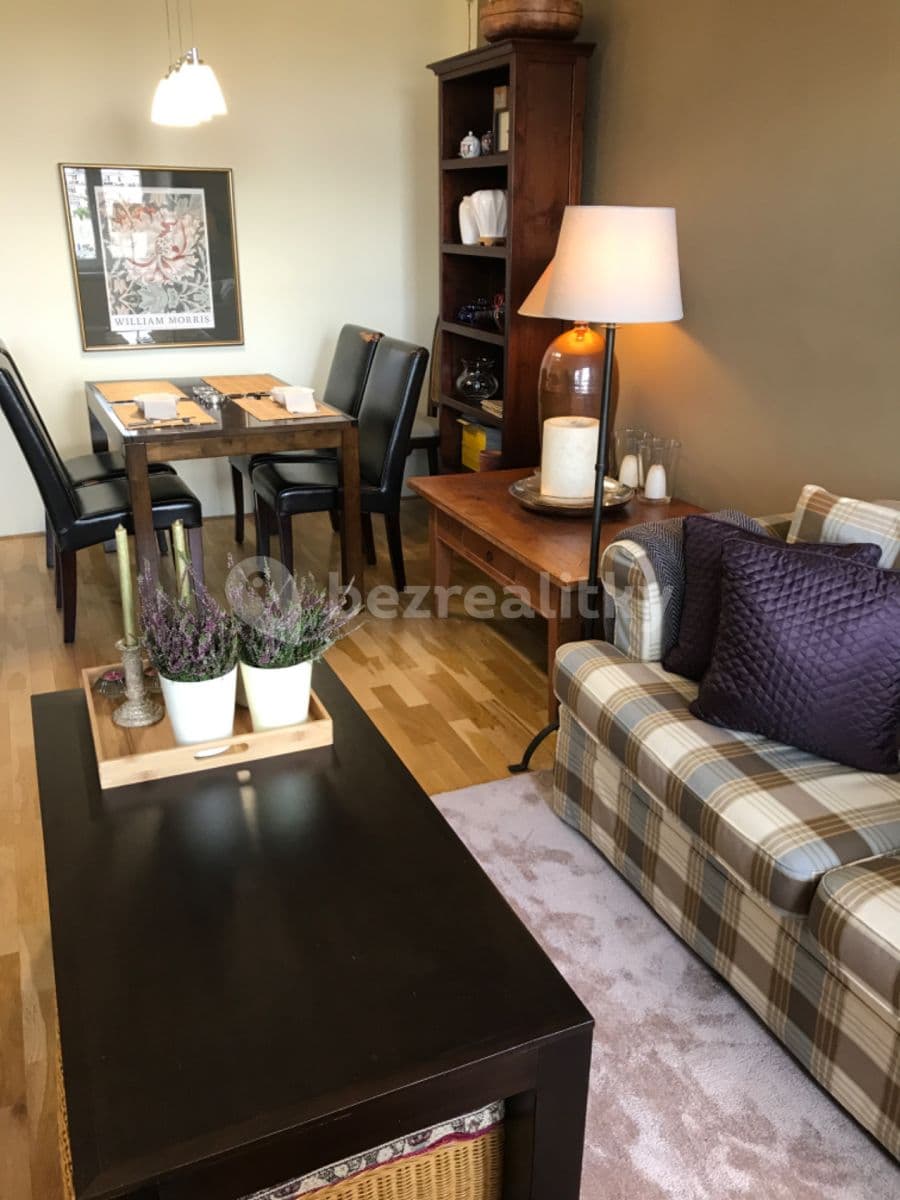 Prenájom bytu 2-izbový 58 m², Čáslavská, Praha, Praha Prenájom bytu 2-izbový 58 m², Čáslavská, Praha, Praha