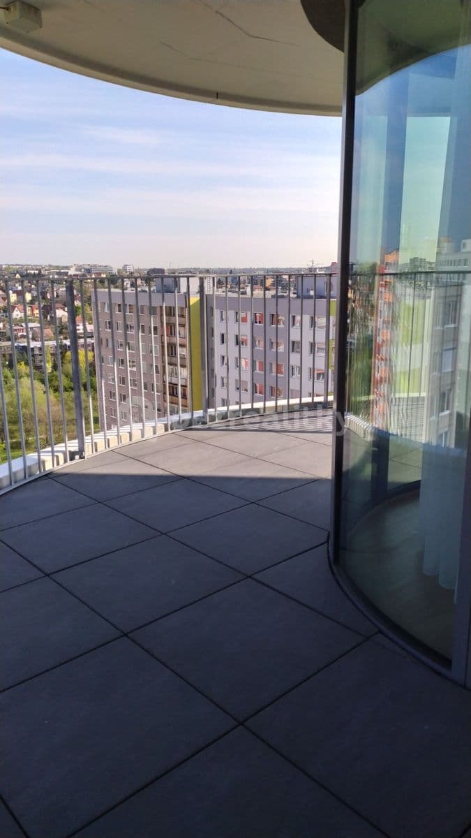 Prenájom bytu 3-izbový 95 m², Mukařovského, Praha, Praha Prenájom bytu 3-izbový 95 m², Mukařovského, Praha, Praha