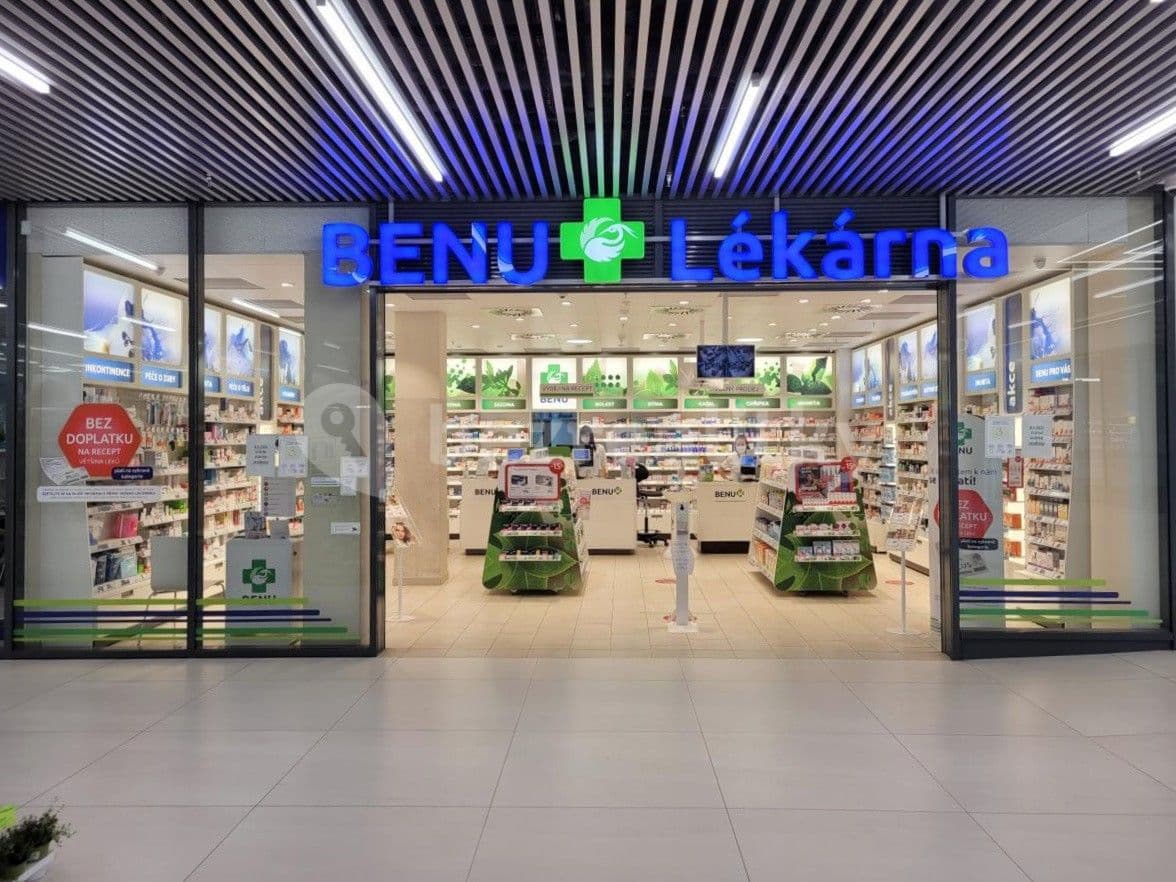 Prenájom bytu 3-izbový 95 m², Mukařovského, Praha, Praha Prenájom bytu 3-izbový 95 m², Mukařovského, Praha, Praha