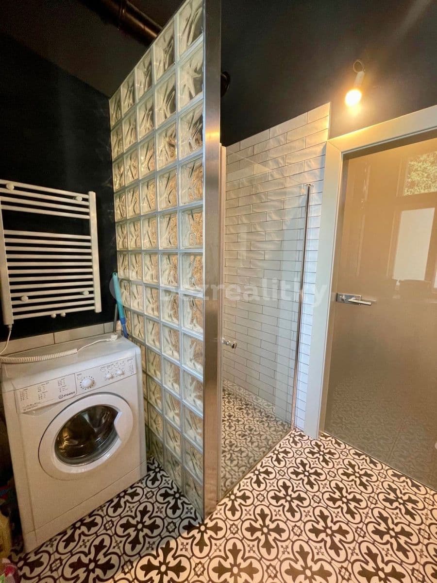 Prenájom bytu 1-izbový 38 m², Masarykova, Nové Město na Moravě, Kraj Vysočina Prenájom bytu 1-izbový 38 m², Masarykova, Nové Město na Moravě, Kraj Vysočina