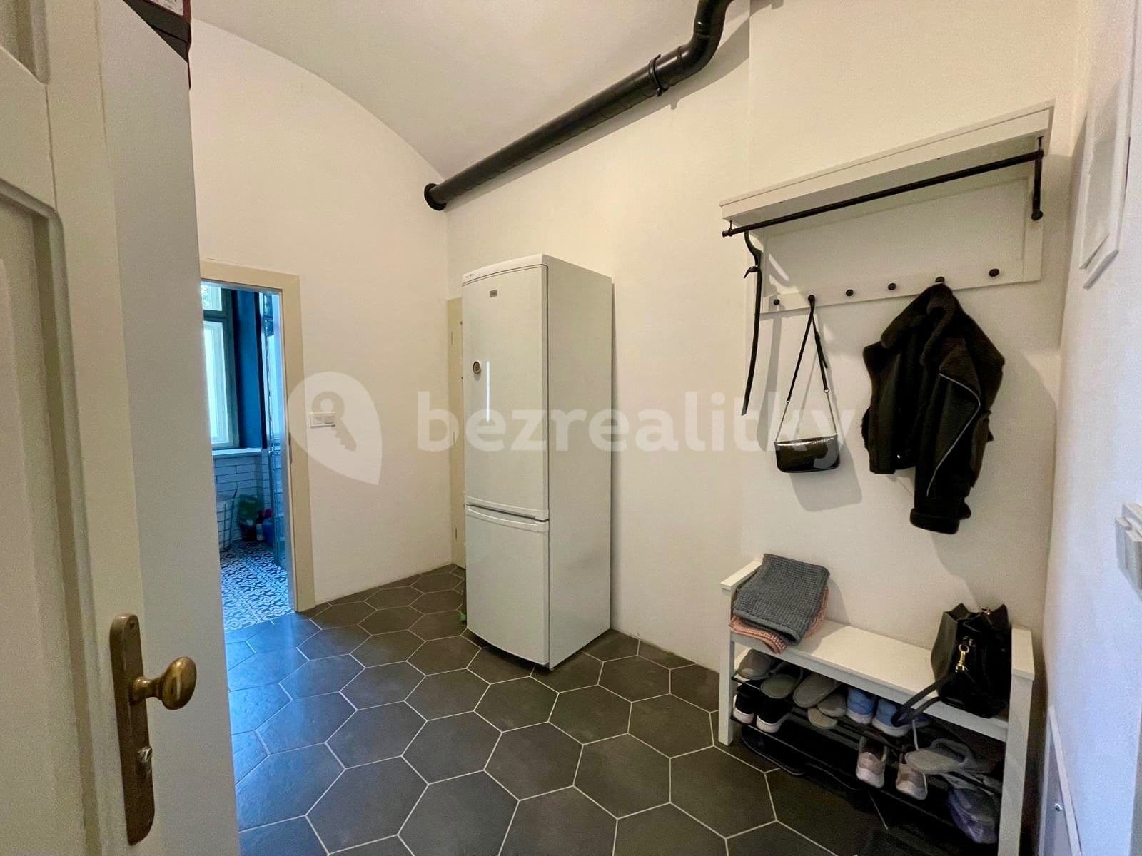 Prenájom bytu 1-izbový 38 m², Masarykova, Nové Město na Moravě, Kraj Vysočina Prenájom bytu 1-izbový 38 m², Masarykova, Nové Město na Moravě, Kraj Vysočina