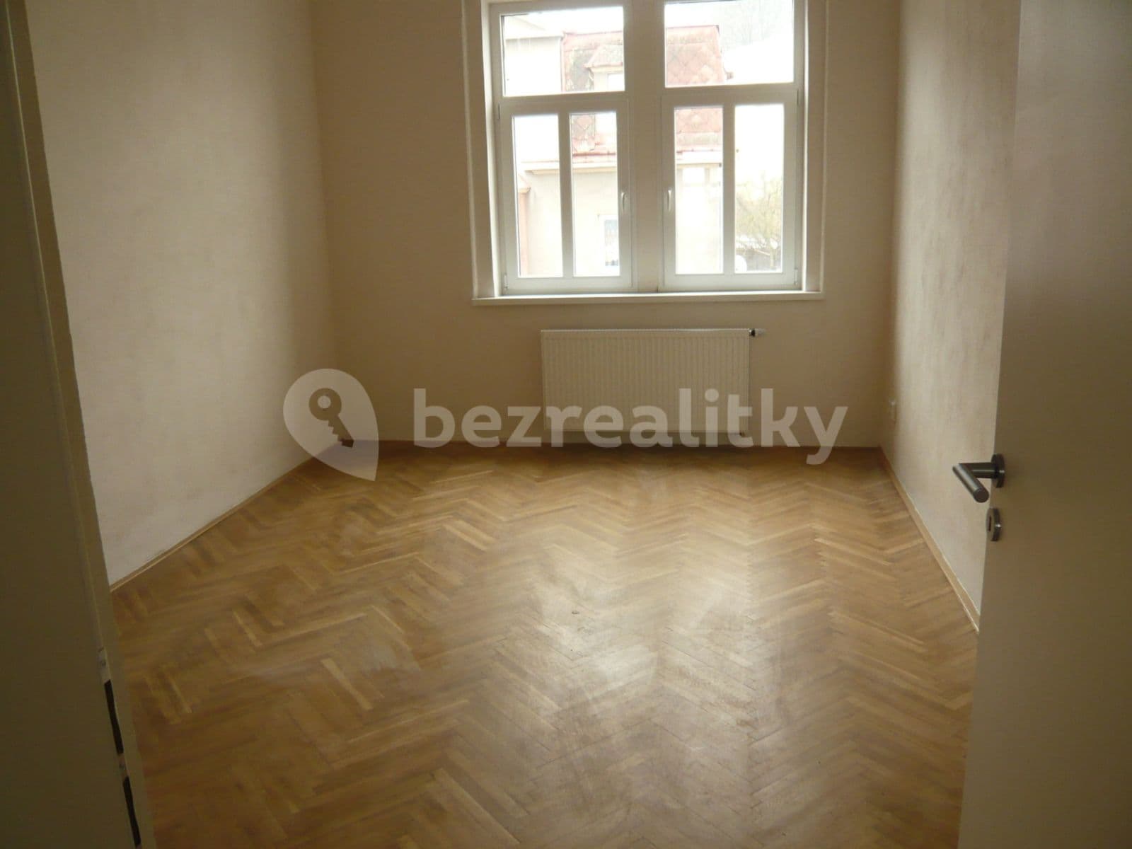 Prenájom bytu 2-izbový 63 m², Karla IV., Ústí nad Labem, Ústecký kraj Prenájom bytu 2-izbový 63 m², Karla IV., Ústí nad Labem, Ústecký kraj