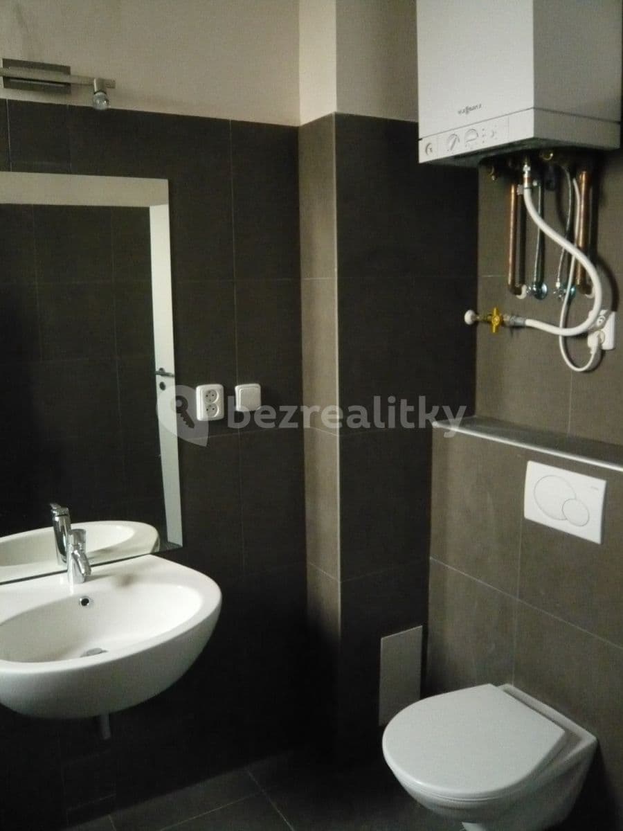Prenájom bytu 2-izbový 63 m², Karla IV., Ústí nad Labem, Ústecký kraj Prenájom bytu 2-izbový 63 m², Karla IV., Ústí nad Labem, Ústecký kraj