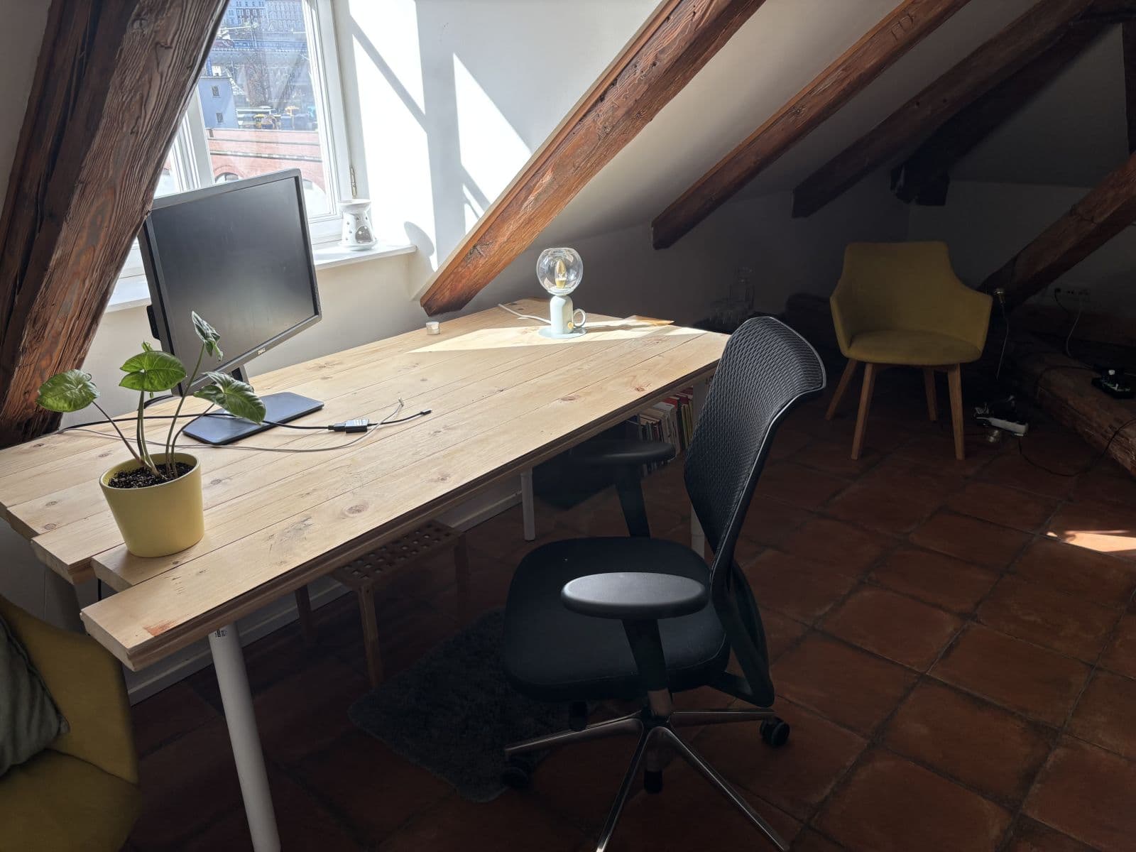 Prenájom bytu 77 m², Prvního pluku, Praha, Praha Prenájom bytu 77 m², Prvního pluku, Praha, Praha