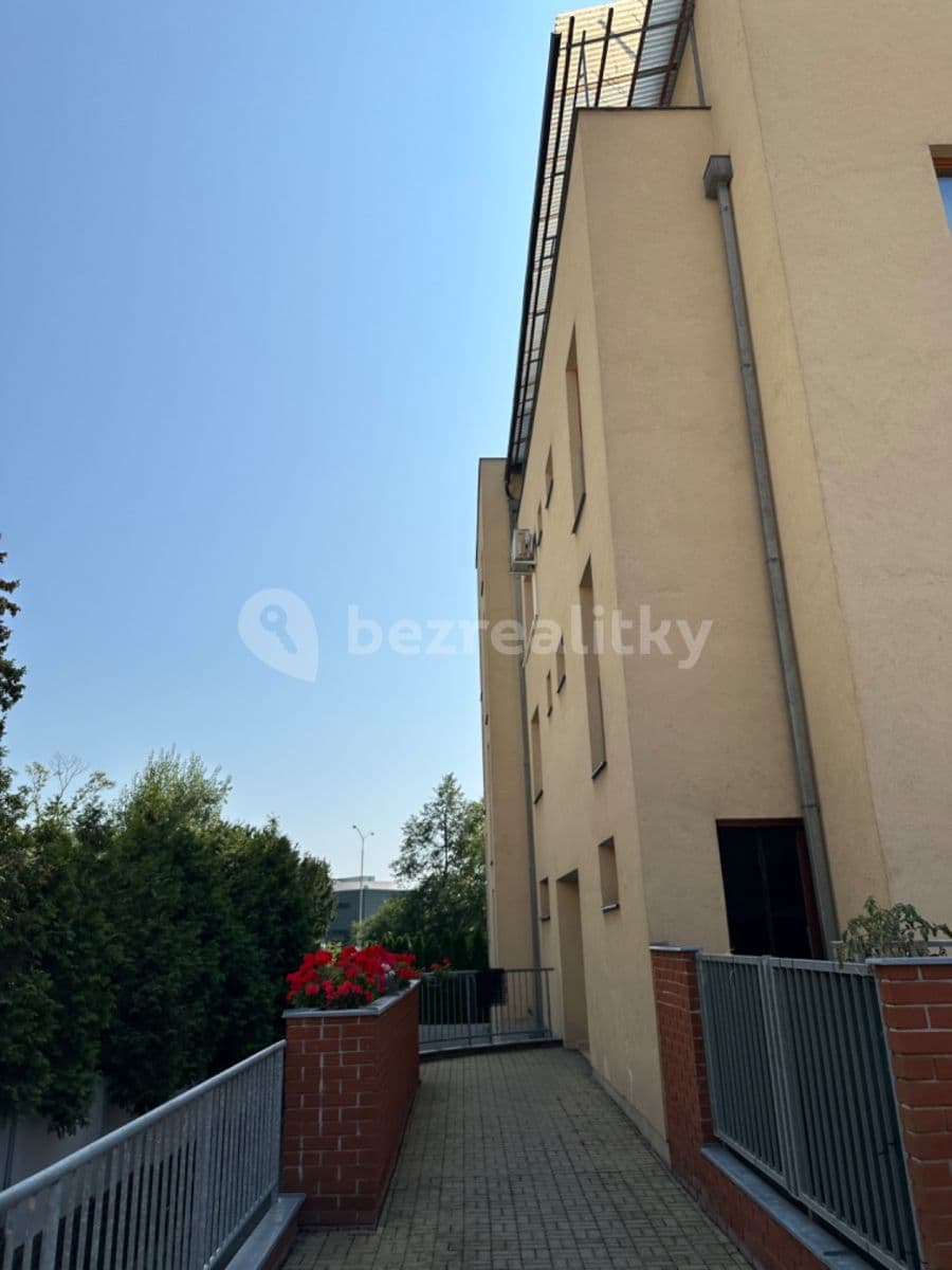 Prenájom bytu 1-izbový 33 m², Nad Rokoskou, Praha, Praha Prenájom bytu 1-izbový 33 m², Nad Rokoskou, Praha, Praha