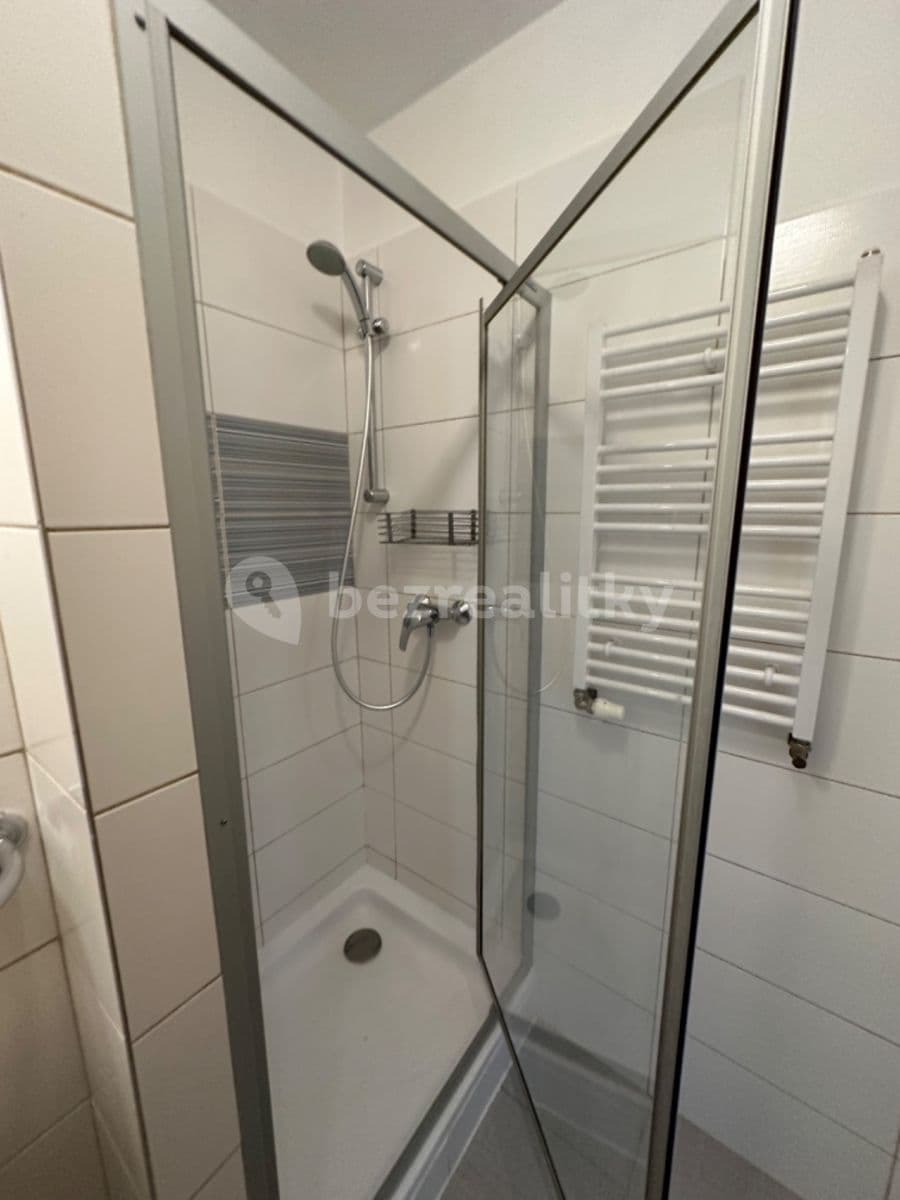 Prenájom bytu 1-izbový 33 m², Nad Rokoskou, Praha, Praha Prenájom bytu 1-izbový 33 m², Nad Rokoskou, Praha, Praha