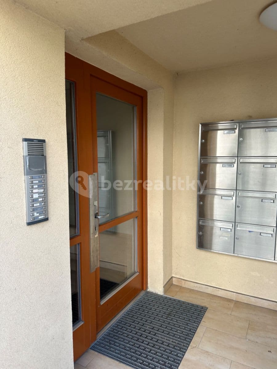 Prenájom bytu 1-izbový 33 m², Nad Rokoskou, Praha, Praha Prenájom bytu 1-izbový 33 m², Nad Rokoskou, Praha, Praha