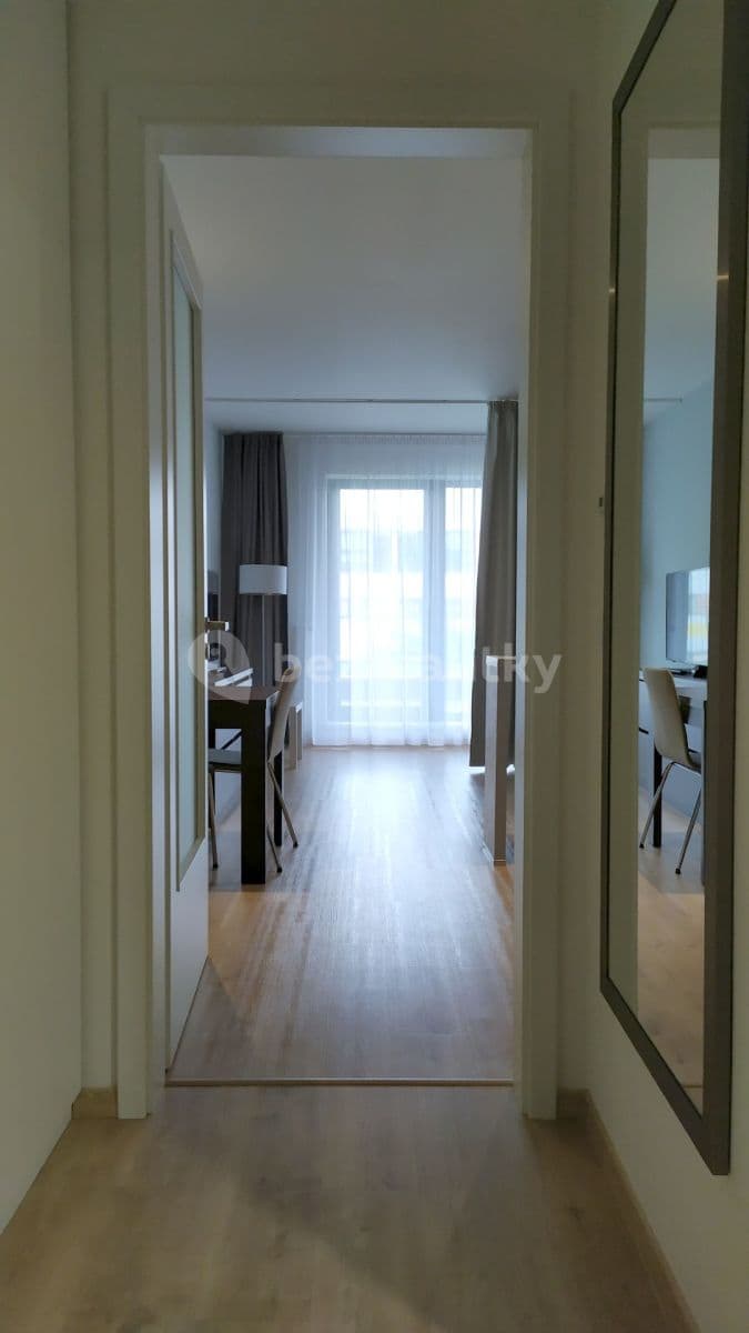 Prenájom bytu 1-izbový 34 m², Mukařovského, Praha, Praha Prenájom bytu 1-izbový 34 m², Mukařovského, Praha, Praha