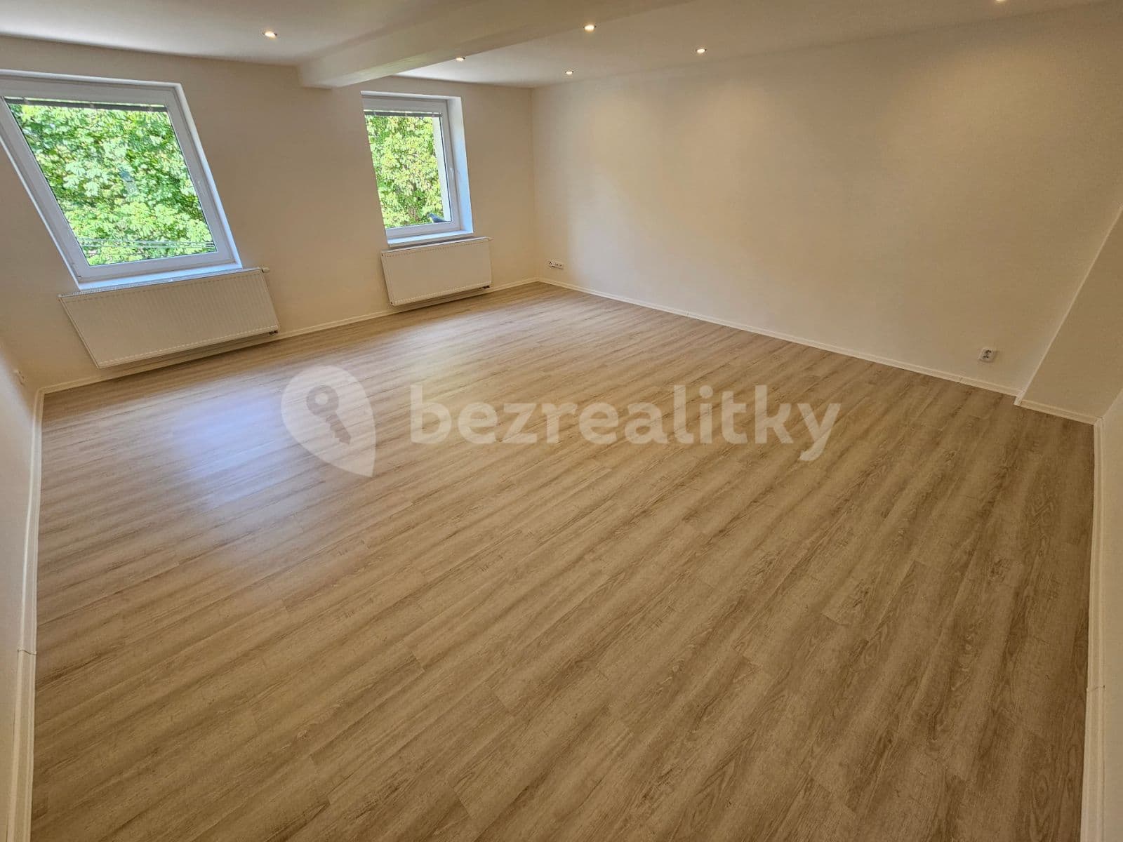 Prenájom bytu 2-izbový 79 m², Dalibora z Myšlína, Doksy, Liberecký kraj Prenájom bytu 2-izbový 79 m², Dalibora z Myšlína, Doksy, Liberecký kraj