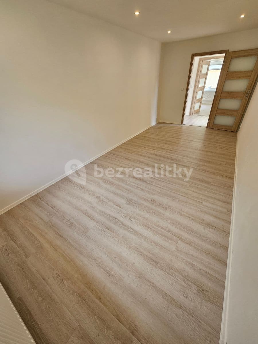 Prenájom bytu 2-izbový 79 m², Dalibora z Myšlína, Doksy, Liberecký kraj Prenájom bytu 2-izbový 79 m², Dalibora z Myšlína, Doksy, Liberecký kraj