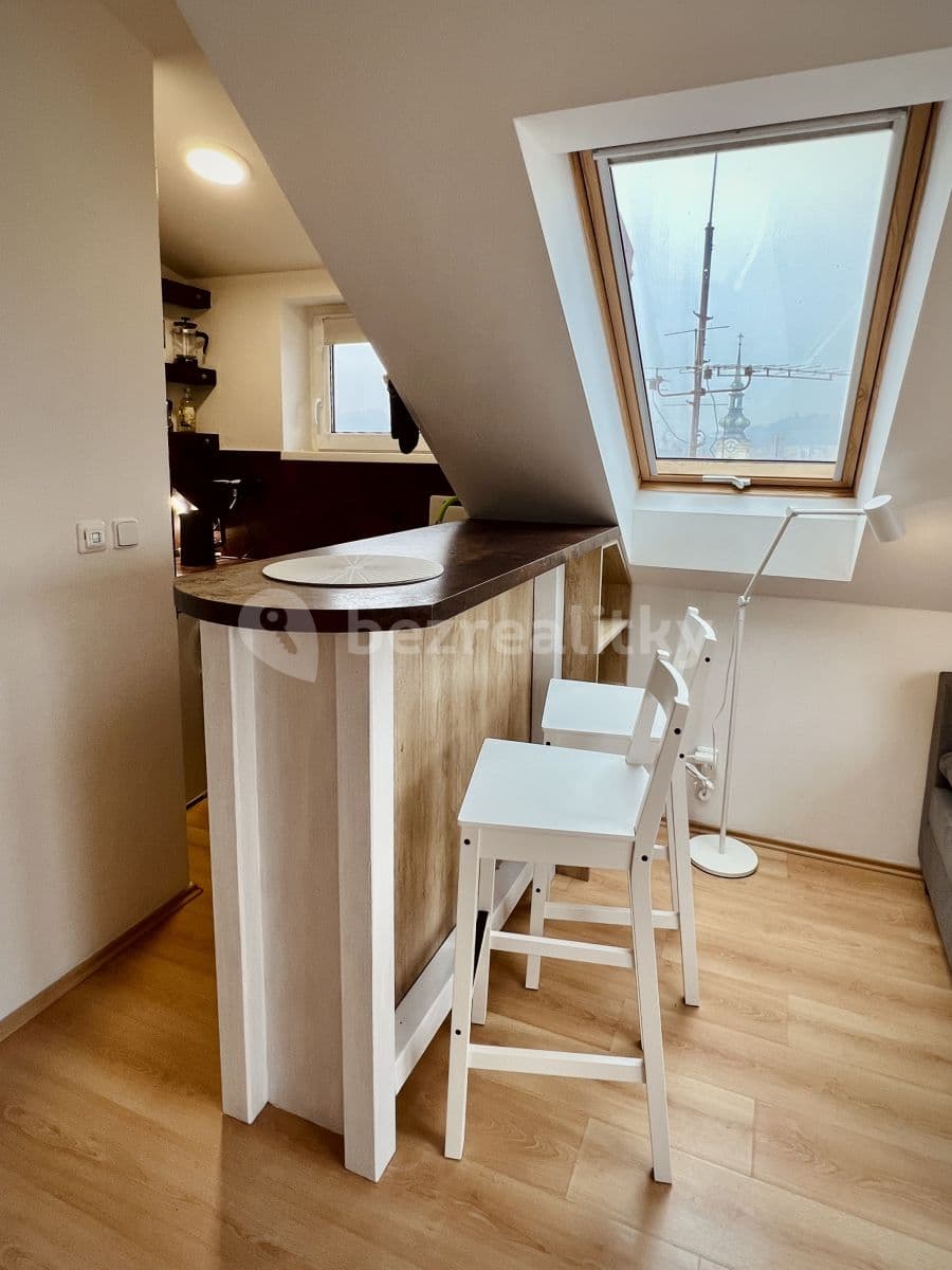 Prenájom bytu 1-izbový 35 m², Vídeňská, Brno, Jihomoravský kraj Prenájom bytu 1-izbový 35 m², Vídeňská, Brno, Jihomoravský kraj