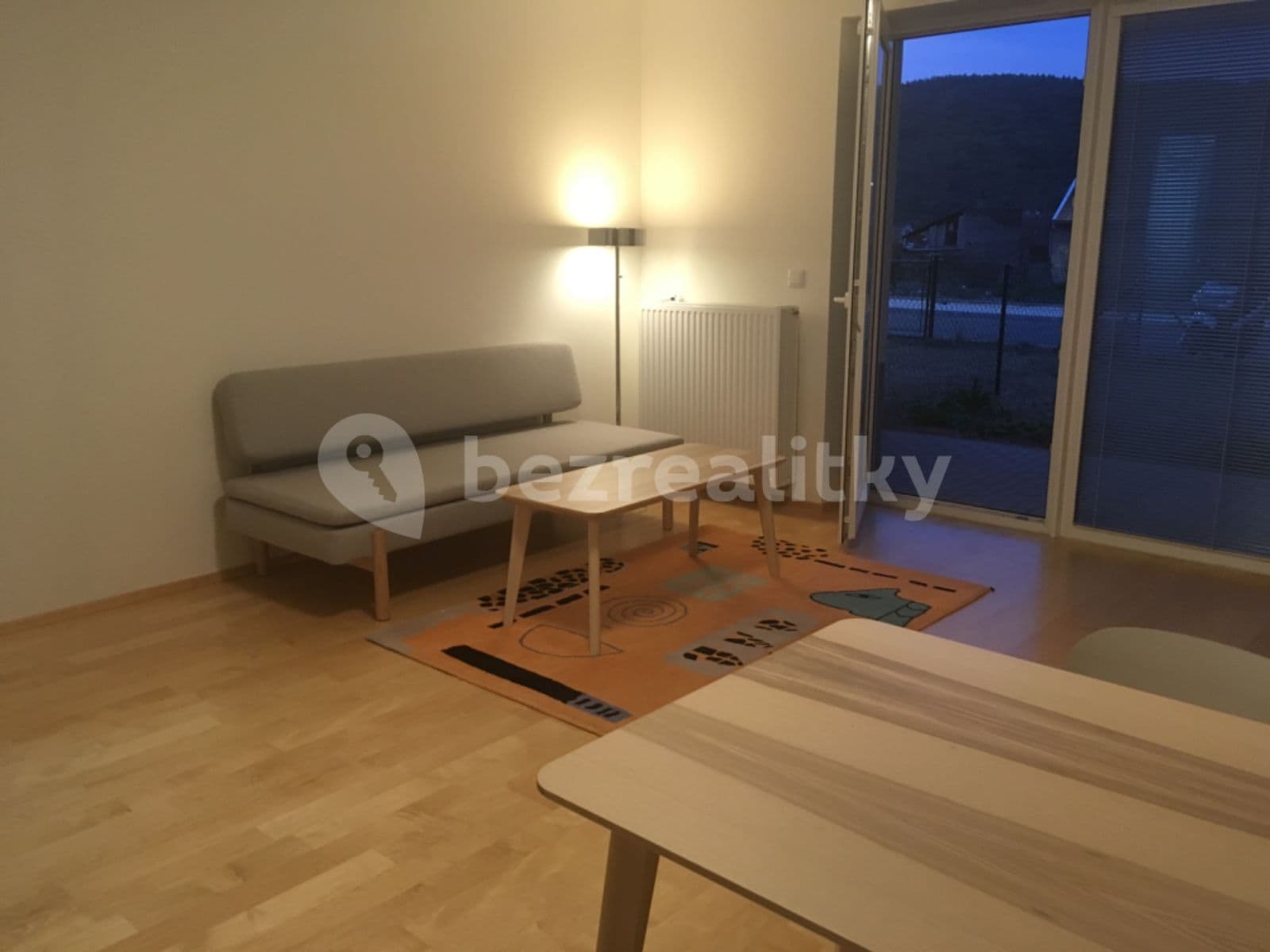 Prenájom bytu 2-izbový 58 m², U Statku, Hýskov, Středočeský kraj Prenájom bytu 2-izbový 58 m², U Statku, Hýskov, Středočeský kraj